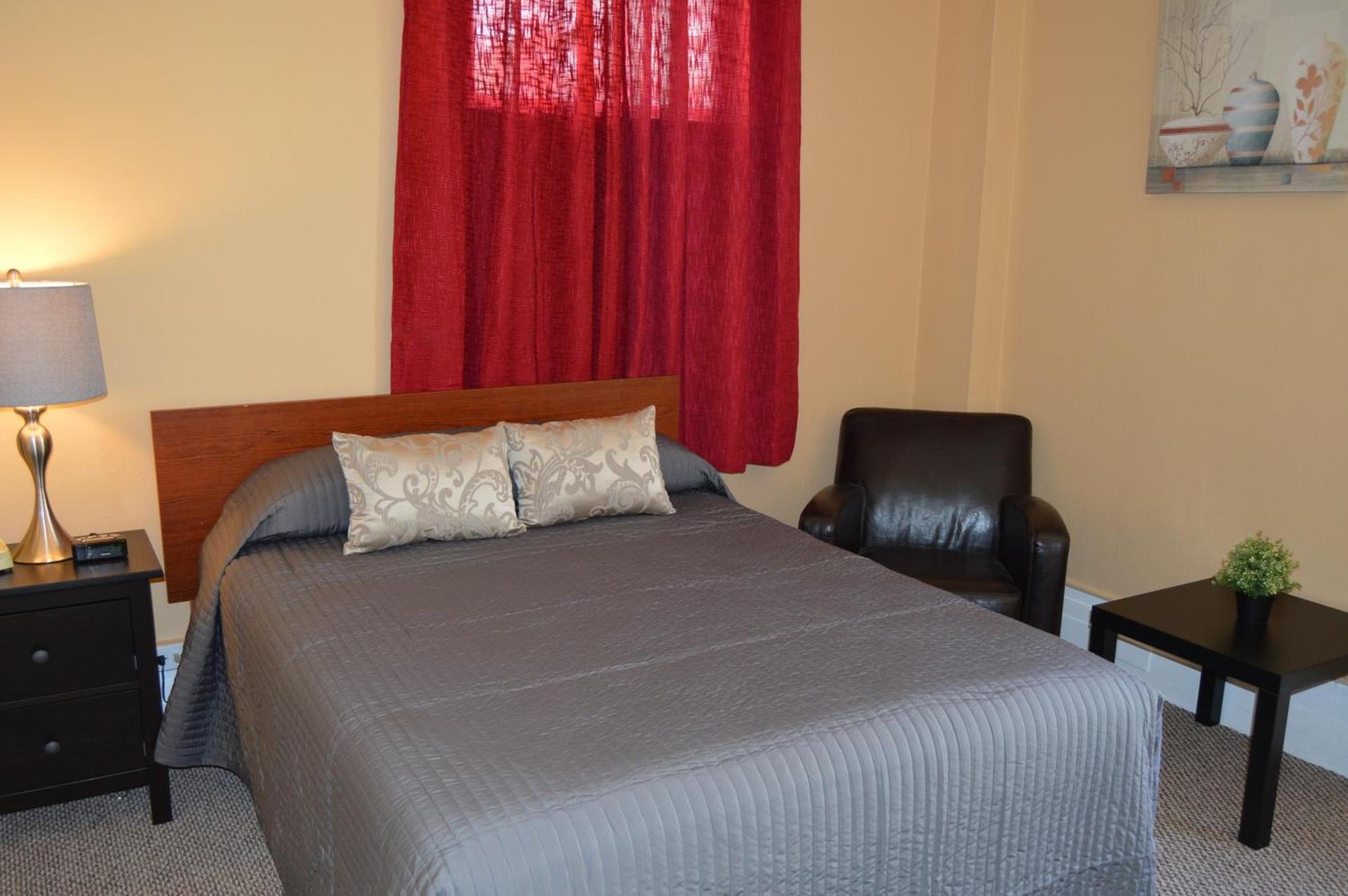 SF Plaza Hotel photo 24