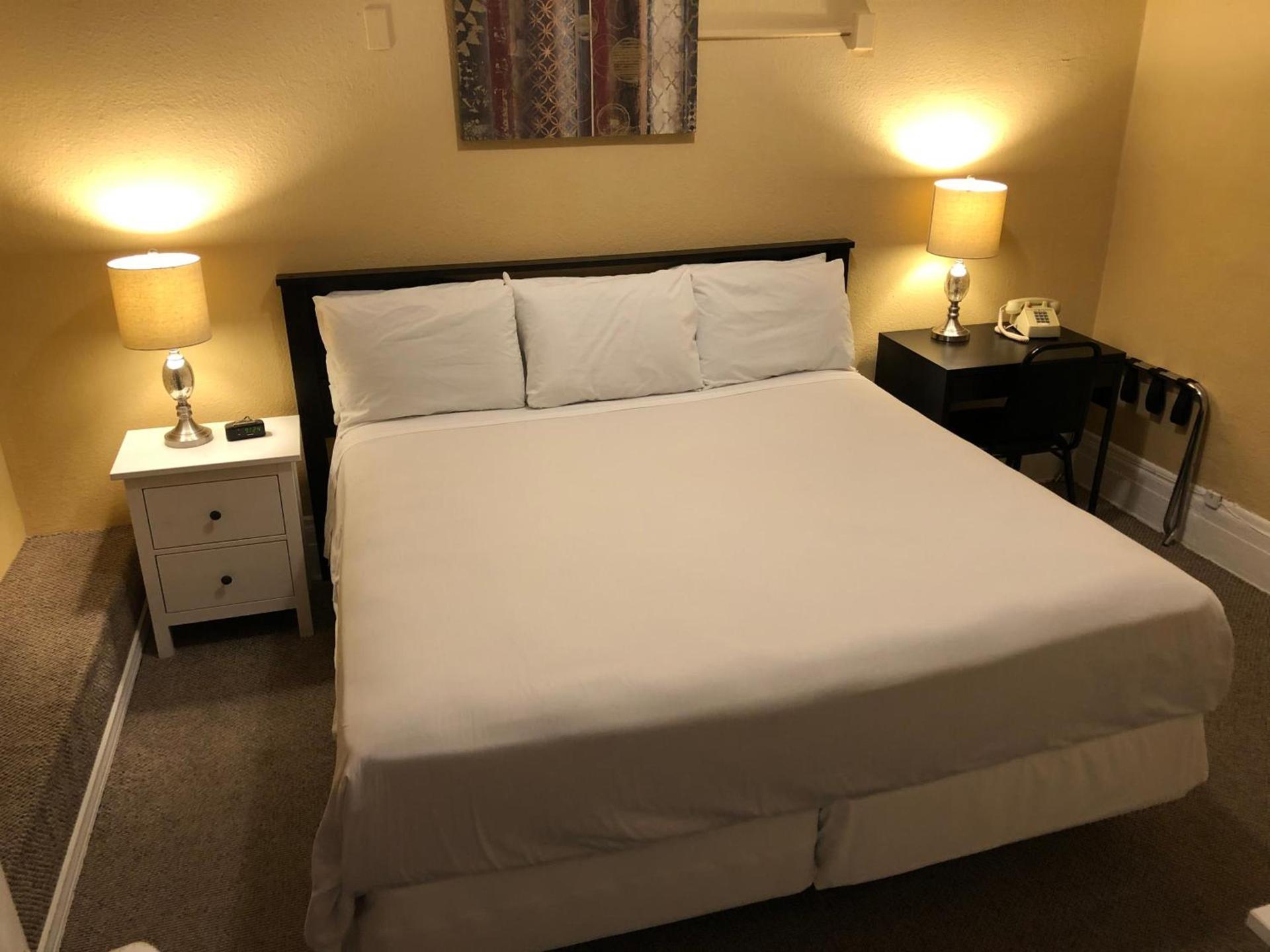 SF Plaza Hotel photo 25
