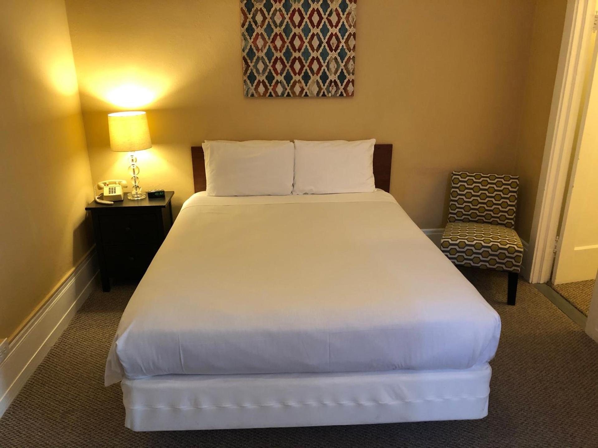 SF Plaza Hotel photo 26