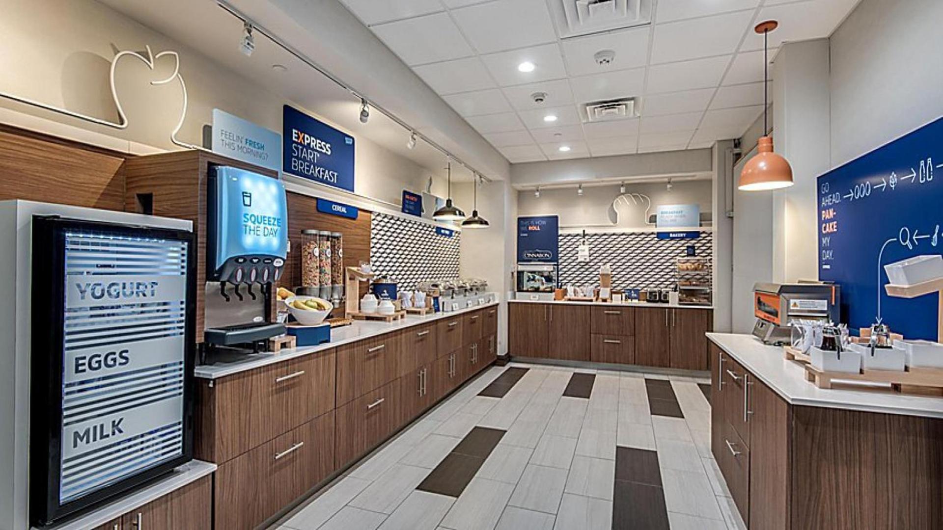 Holiday Inn Express Hotel & Suites Mount Pleasant by IHG photo 8