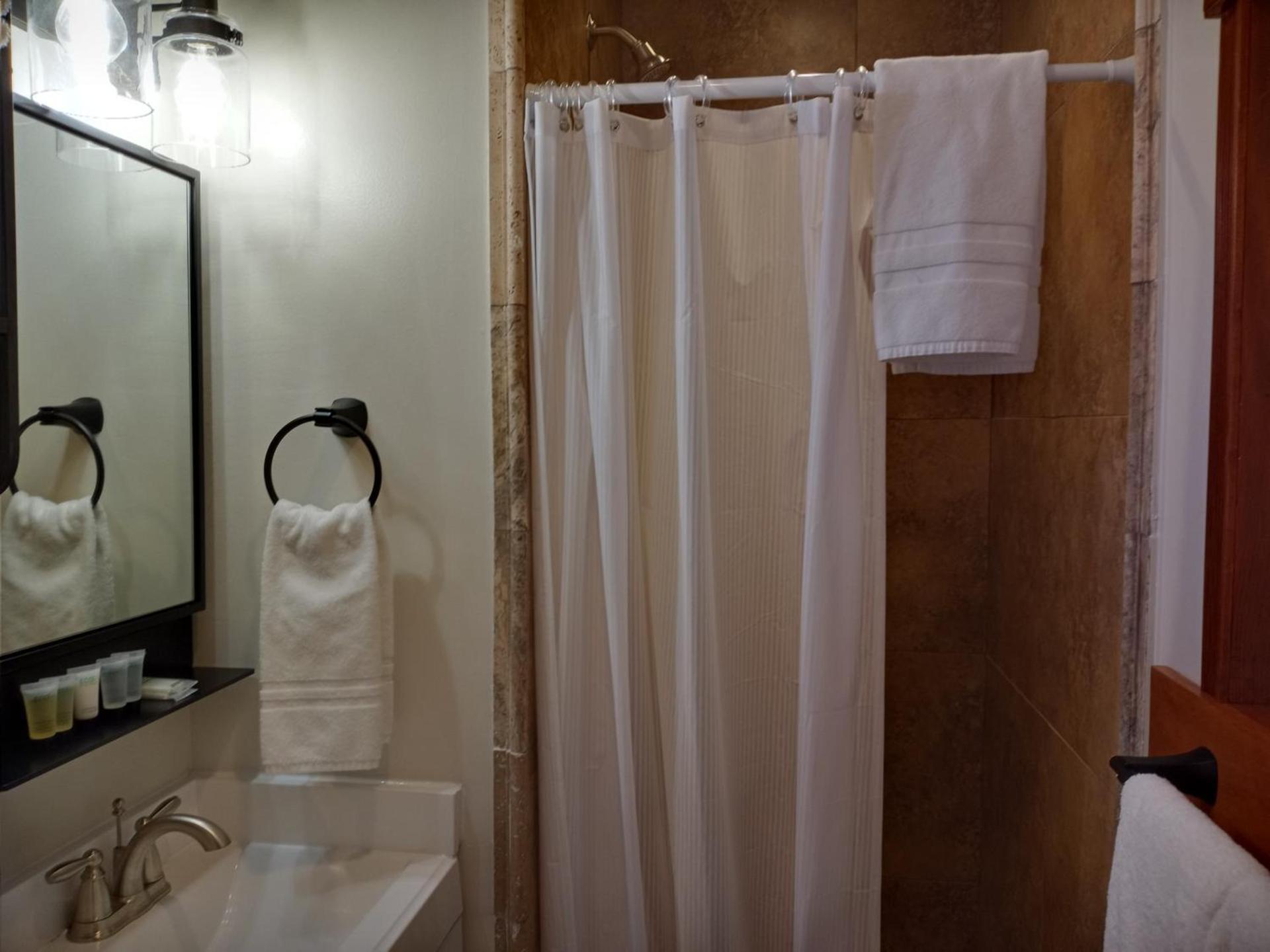 Yellowstone Riverside Cottages photo 53