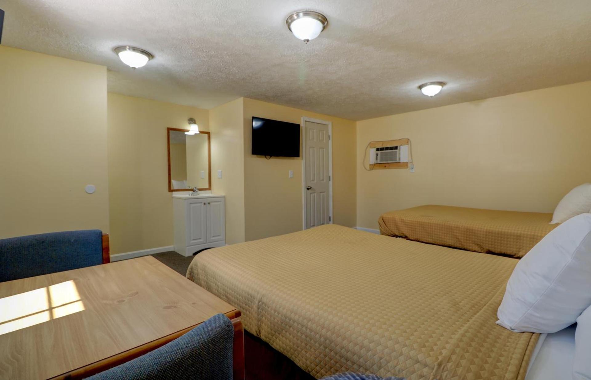 Brookside Inn & Cottages photo 53