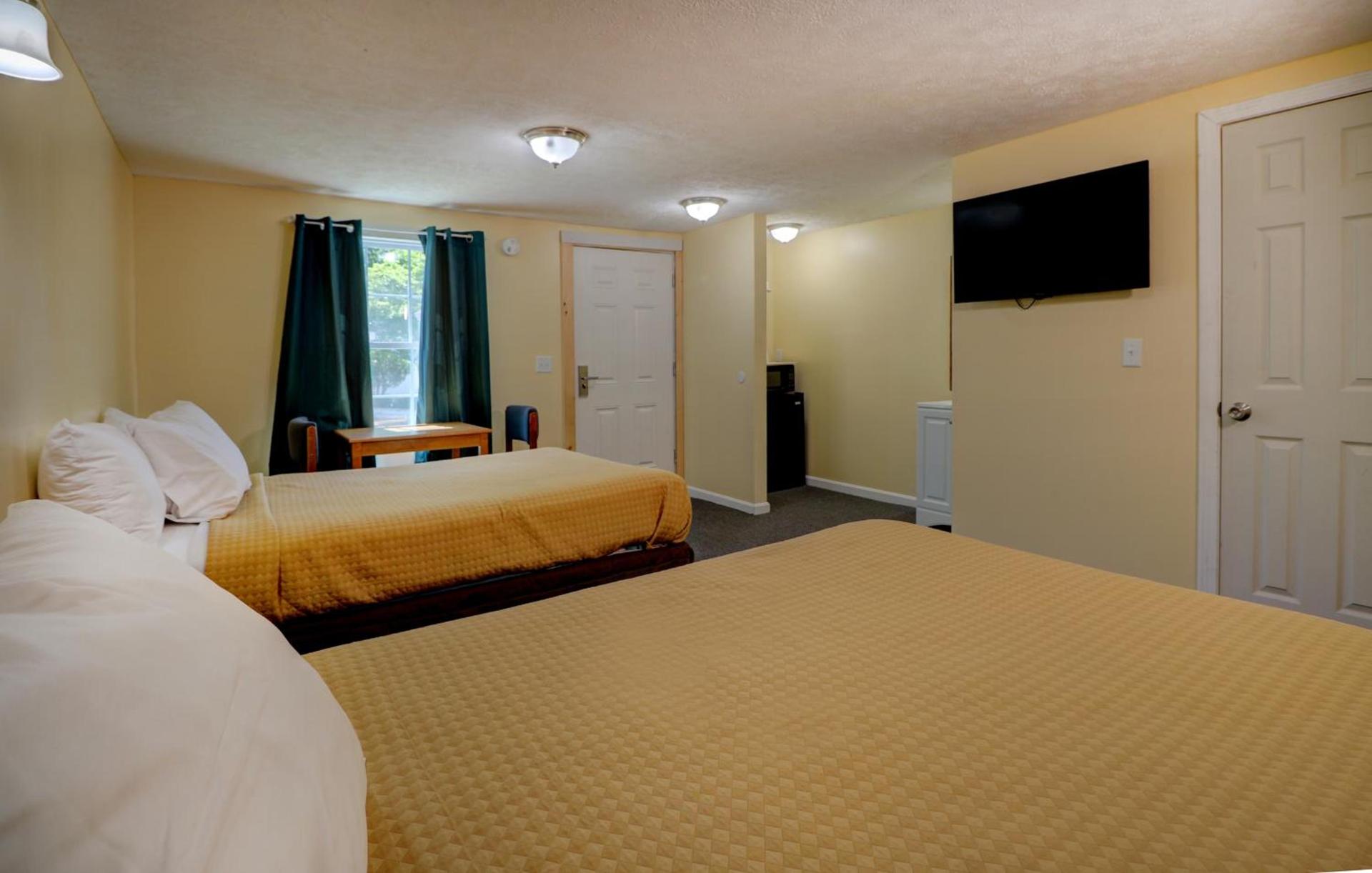 Brookside Inn & Cottages photo 54