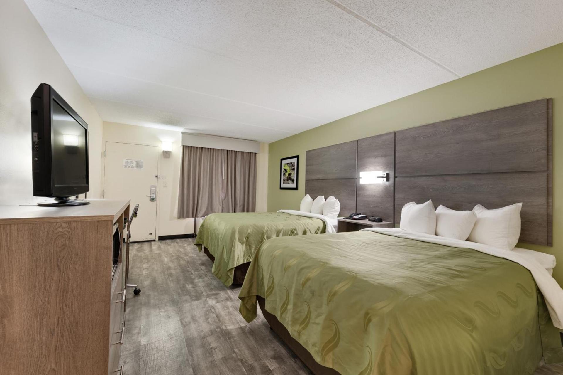 Quality Inn Airport - Southeast photo 21