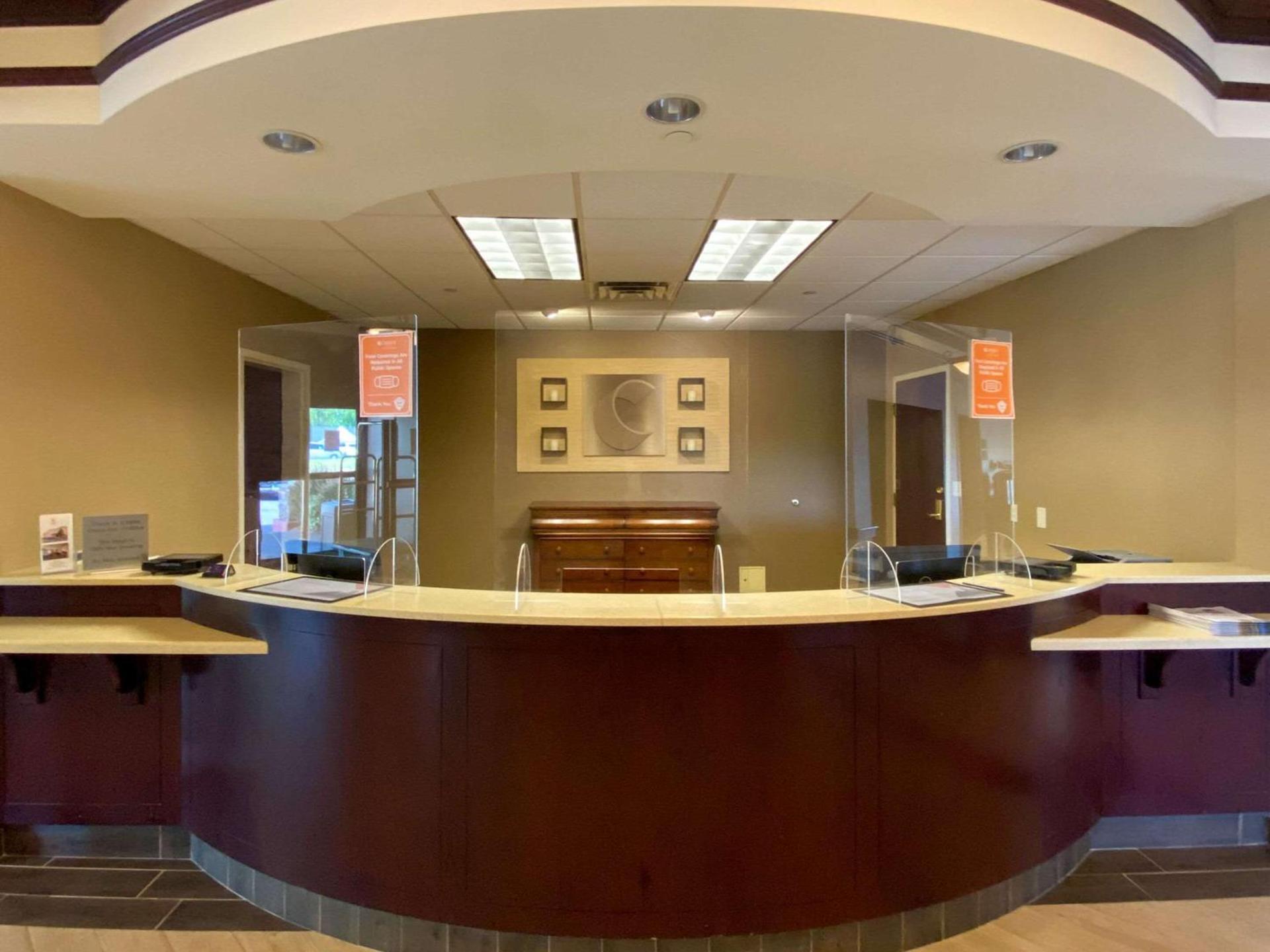 Comfort Inn East Windsor - Springfield photo 4