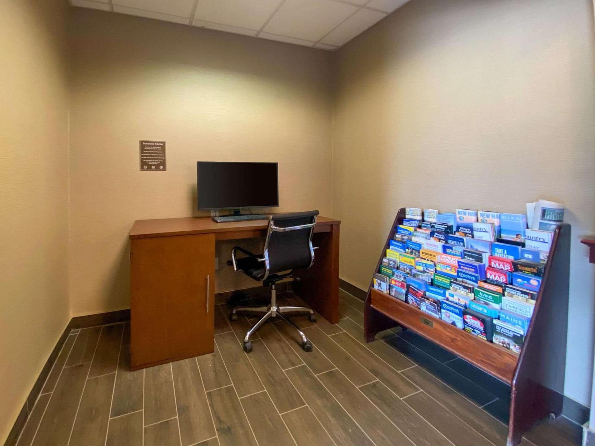 Comfort Inn East Windsor - Springfield photo 20