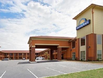 Days Inn by Wyndham Dilley photo 16