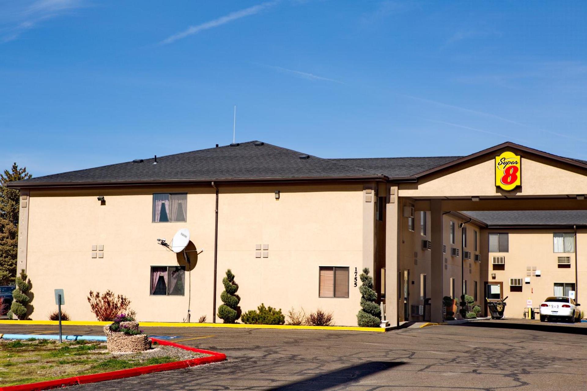Super 8 by Wyndham Elko photo 35