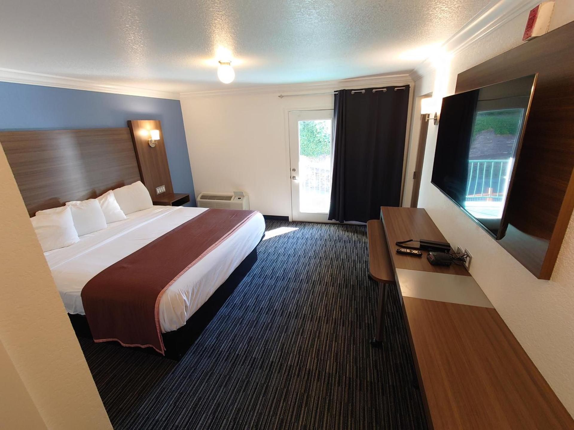 Reagan Resorts Inn photo 26