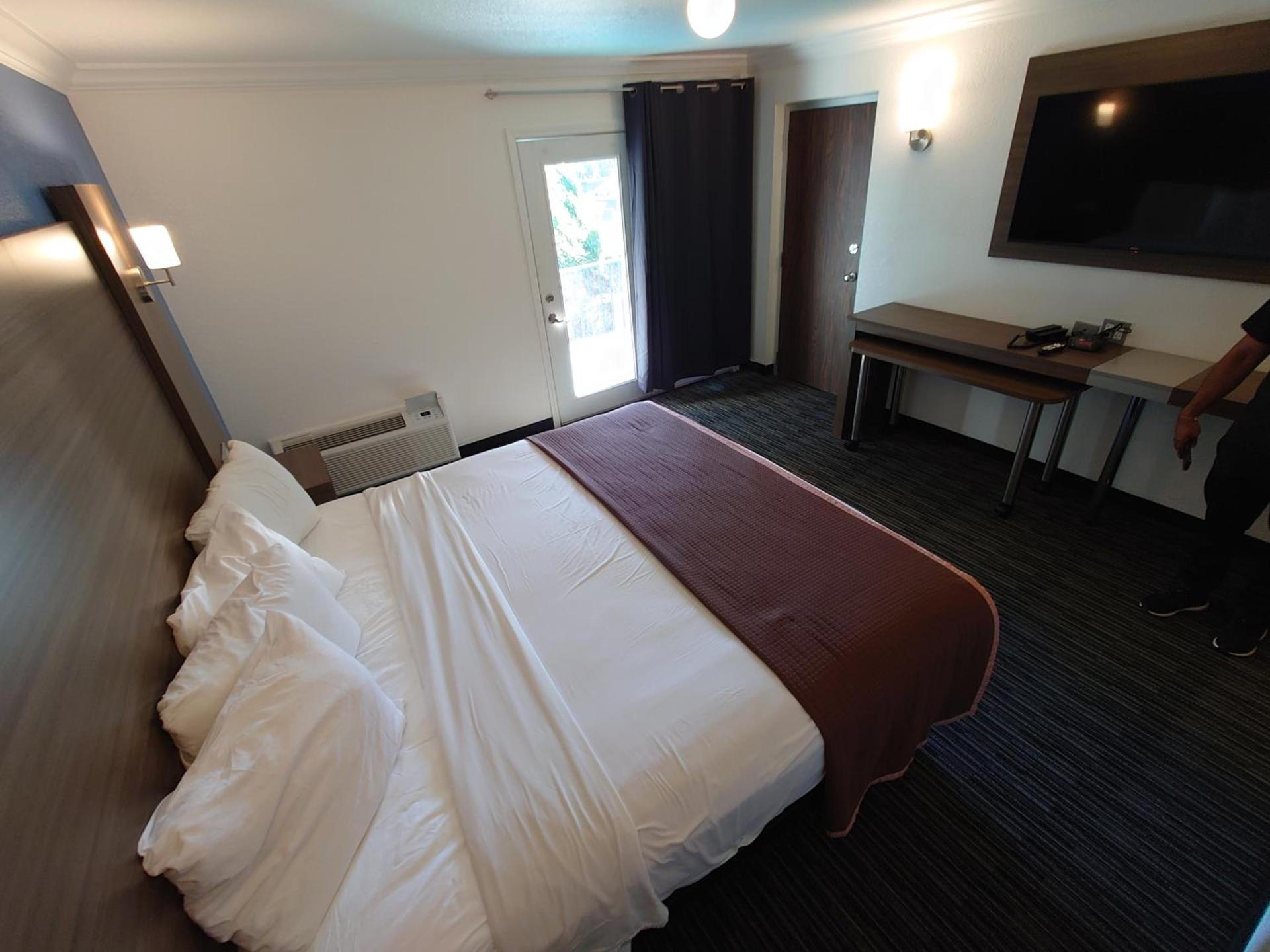 Reagan Resorts Inn photo 24