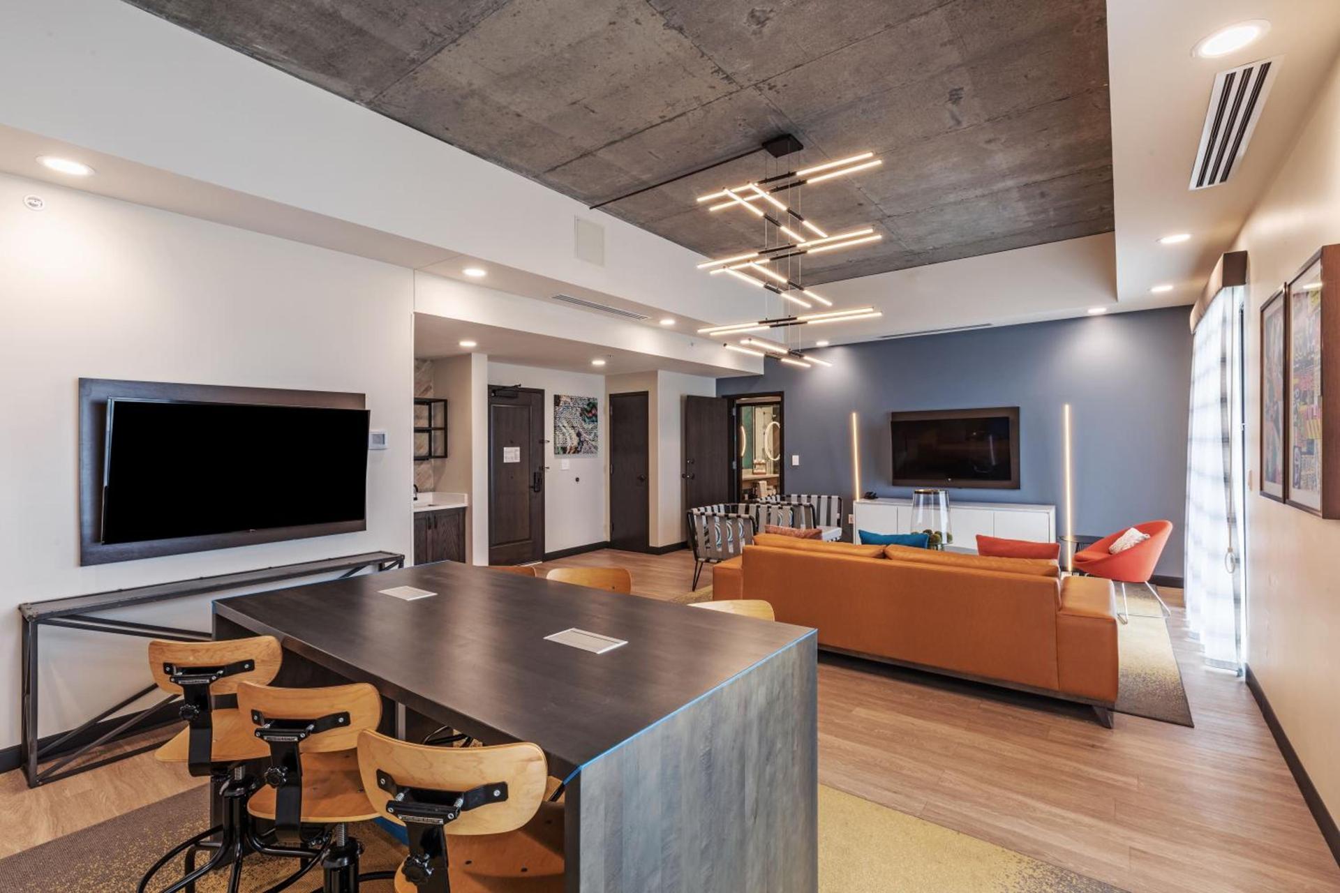 Hotel Indigo Tulsa DWTN/Entertainment Area photo 67