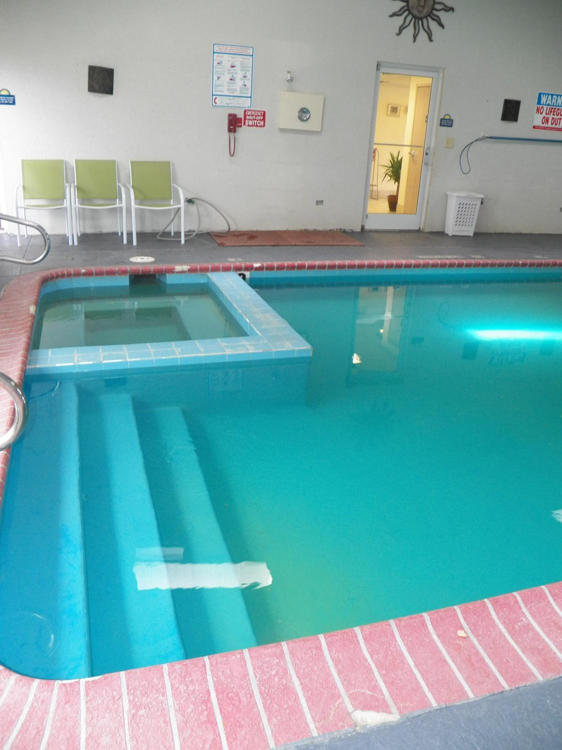 Days Inn by Wyndham Dalhart photo 19