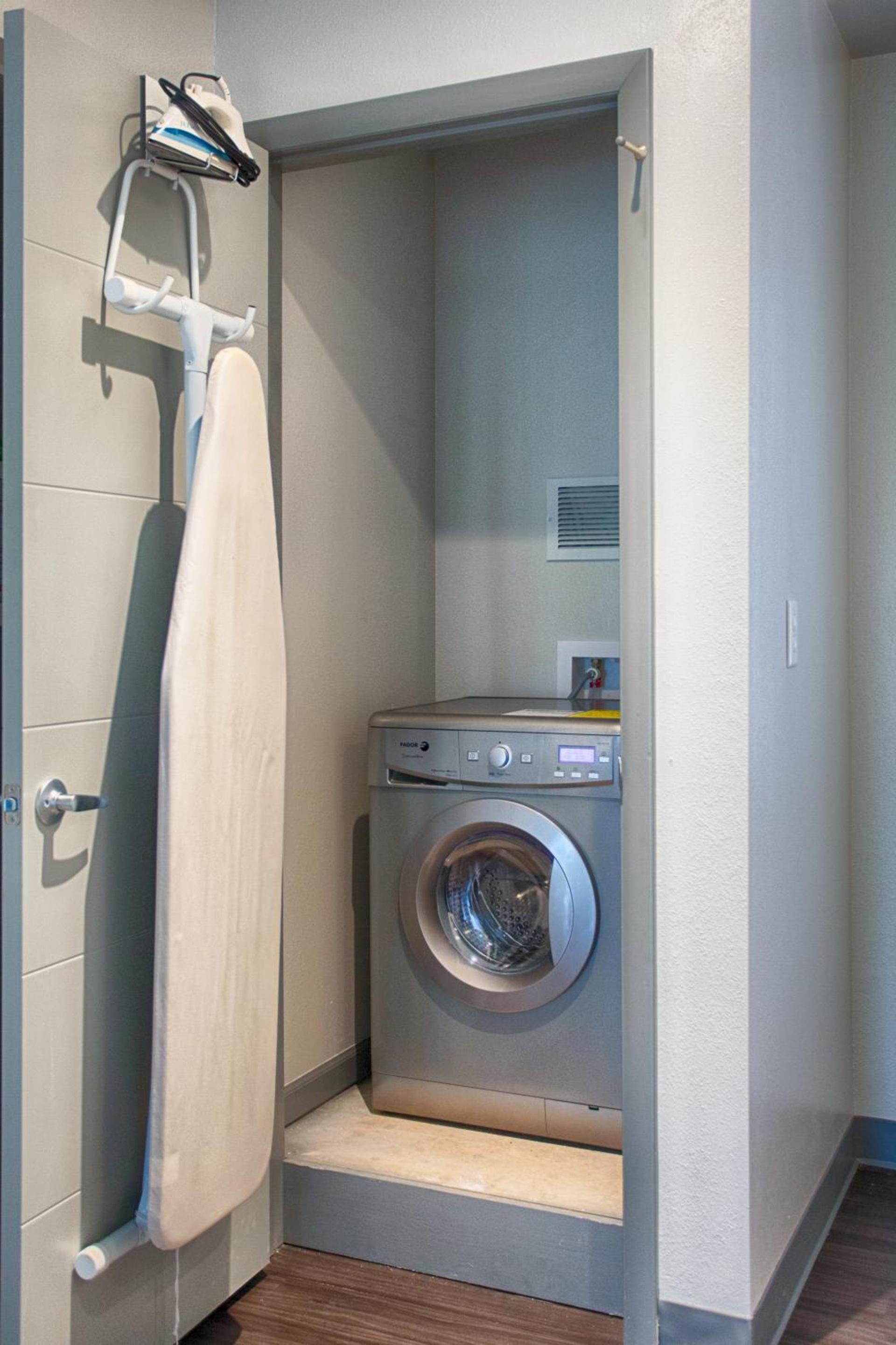 Z Loft Extended Stay Hotel photo 13