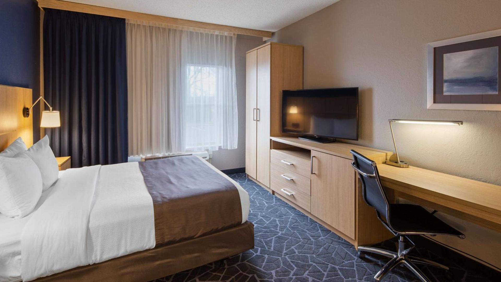 Best Western Eau Claire South photo 21