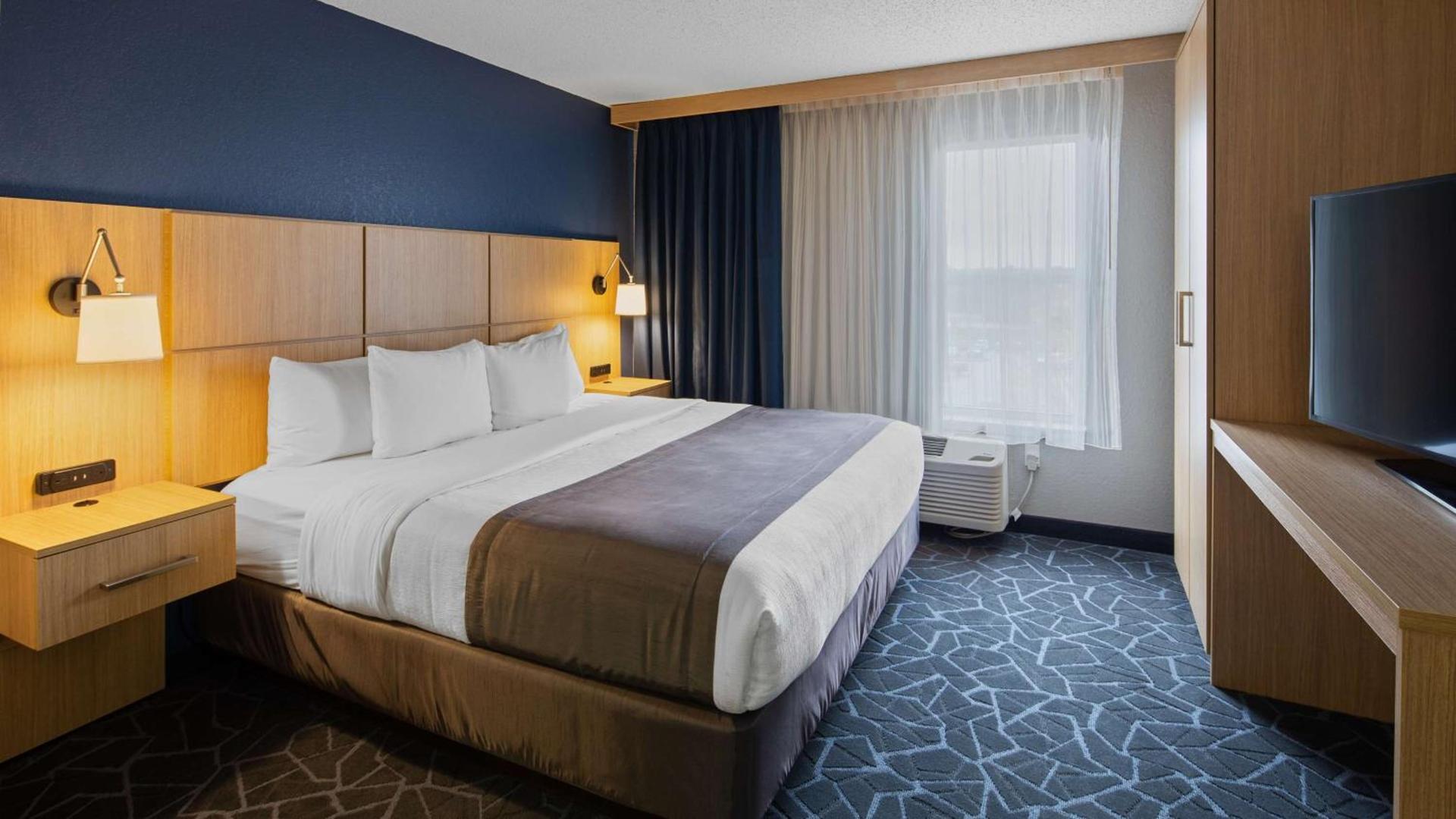 Best Western Eau Claire South photo 23