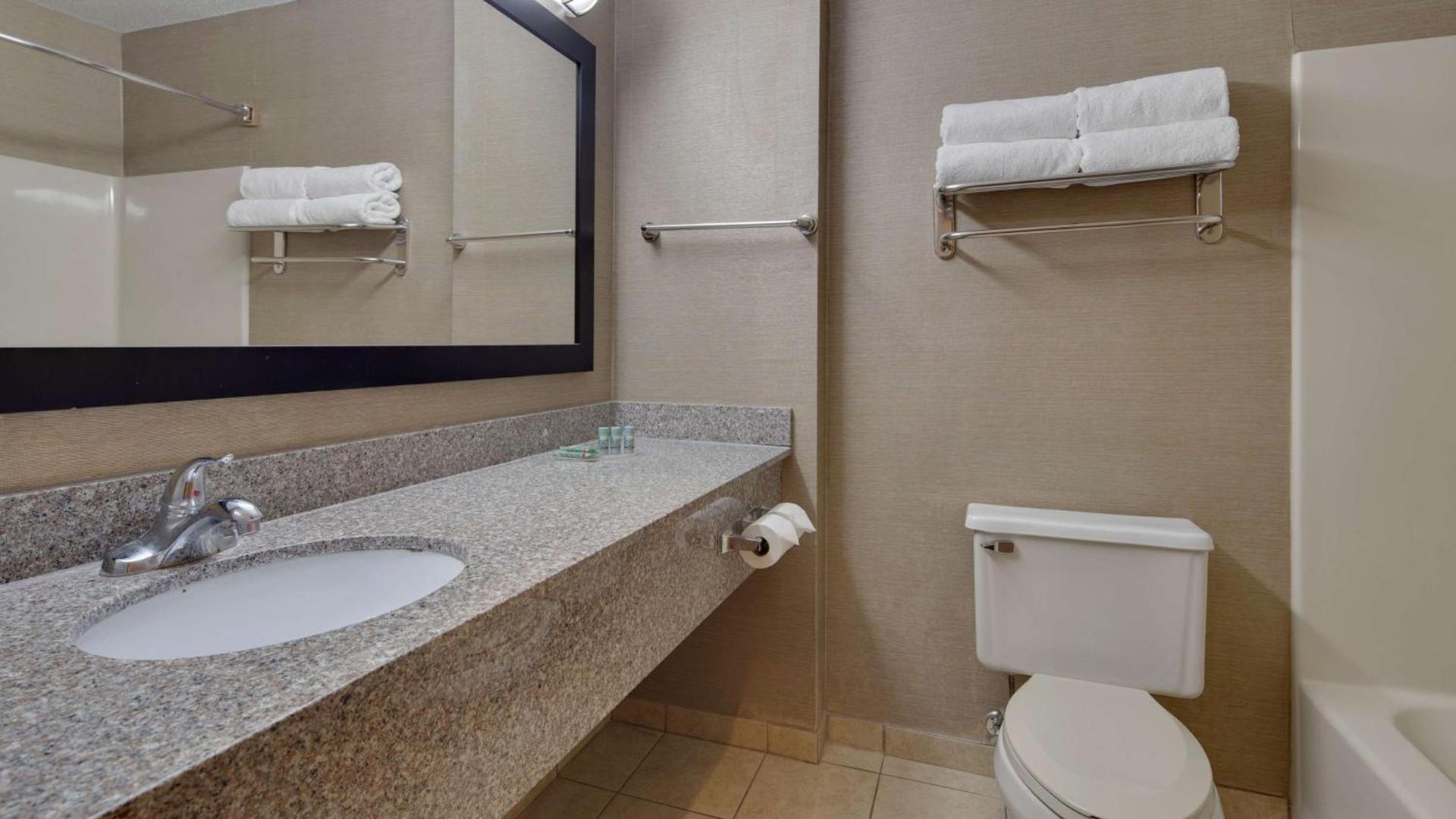 Best Western Pontiac Inn photo 15