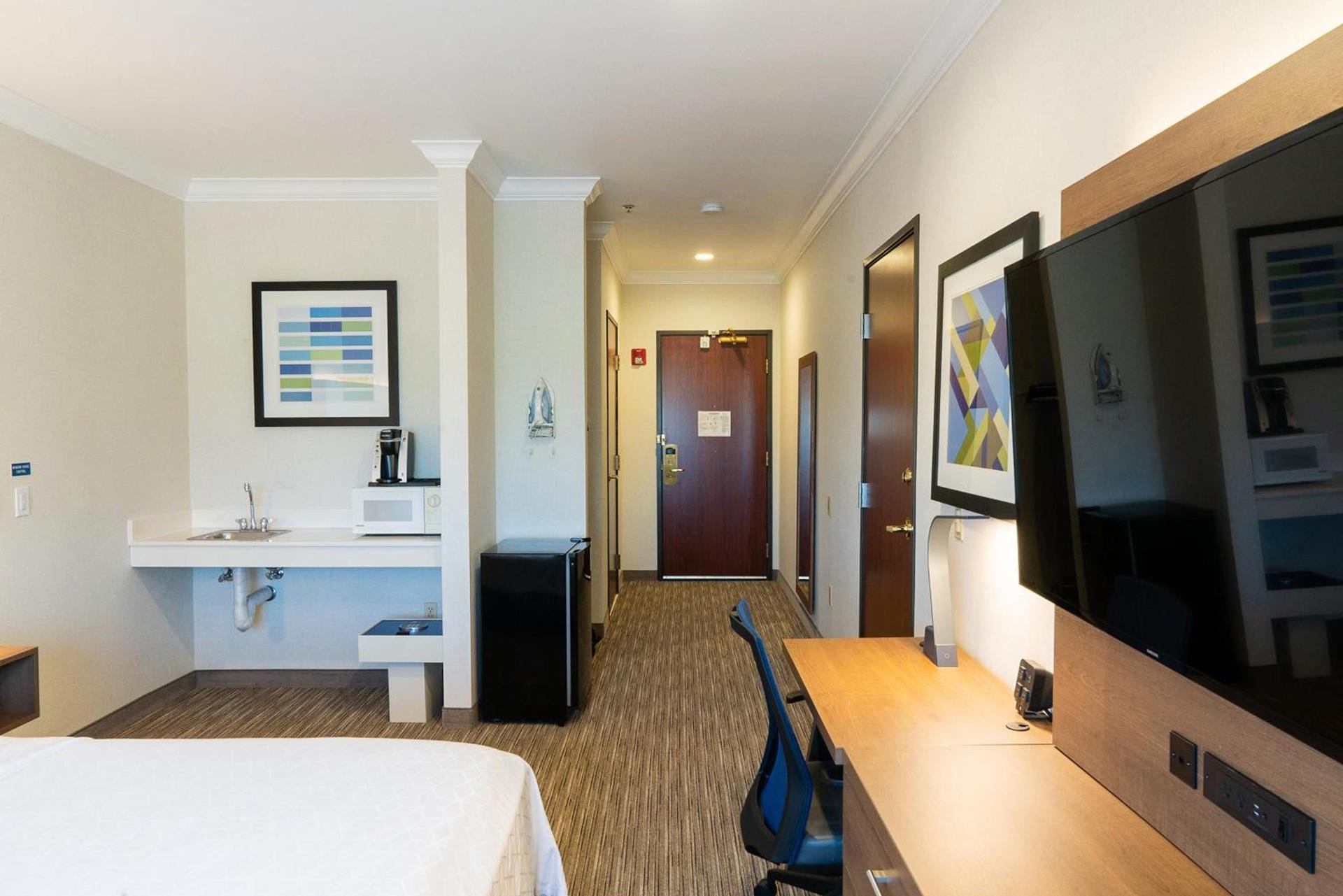 Holiday Inn Express Davis-University Area by IHG photo 46