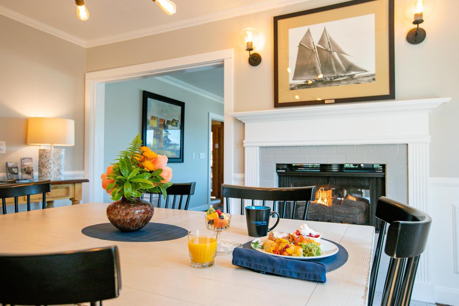 Saratoga Inn photo 10