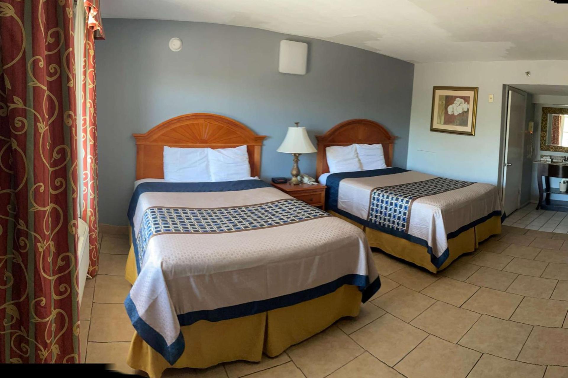 Travelodge by Wyndham Venice photo 2