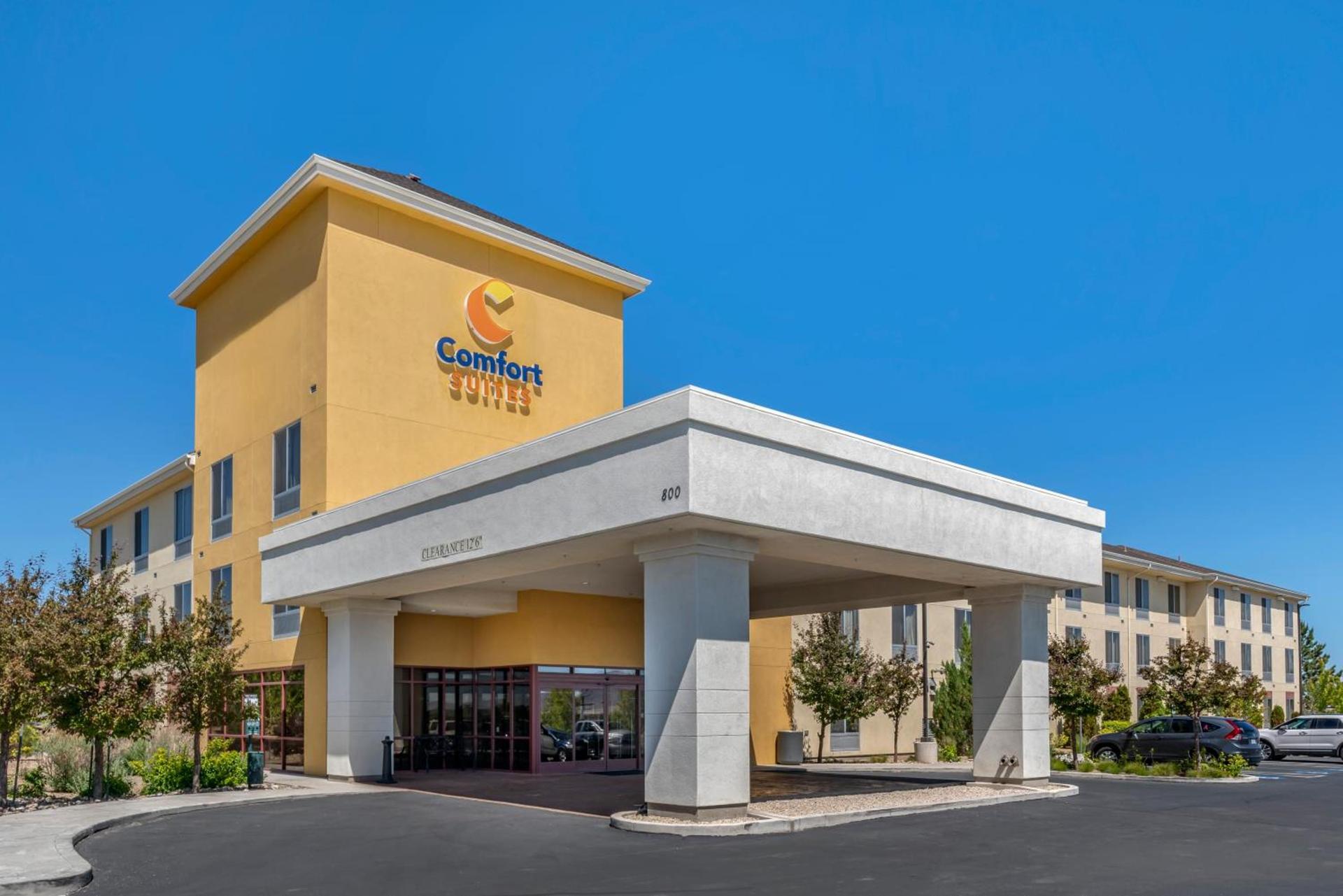 Comfort Suites Fernley photo 16