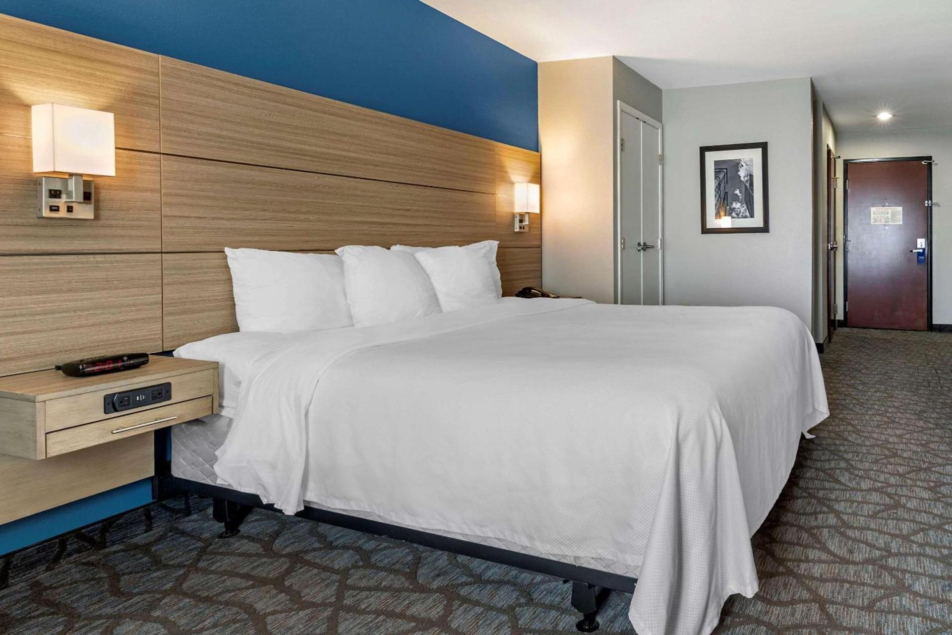 Comfort Inn & Suites Mansfield photo 15
