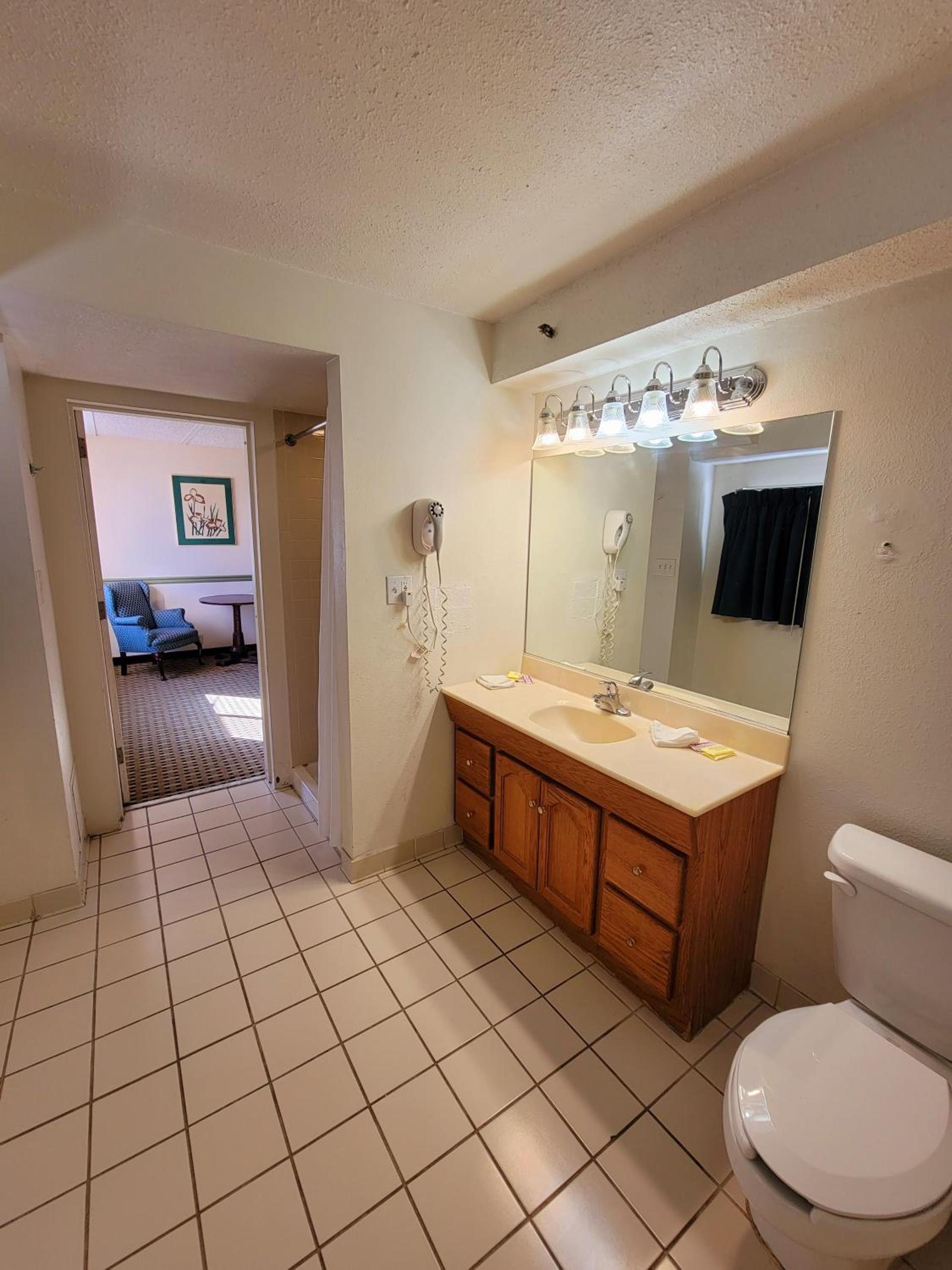 Town Inn photo 26