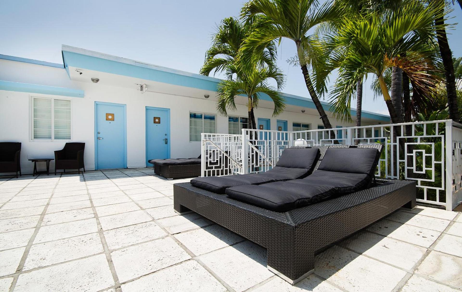 Aqua Hotel & Suites photo 28