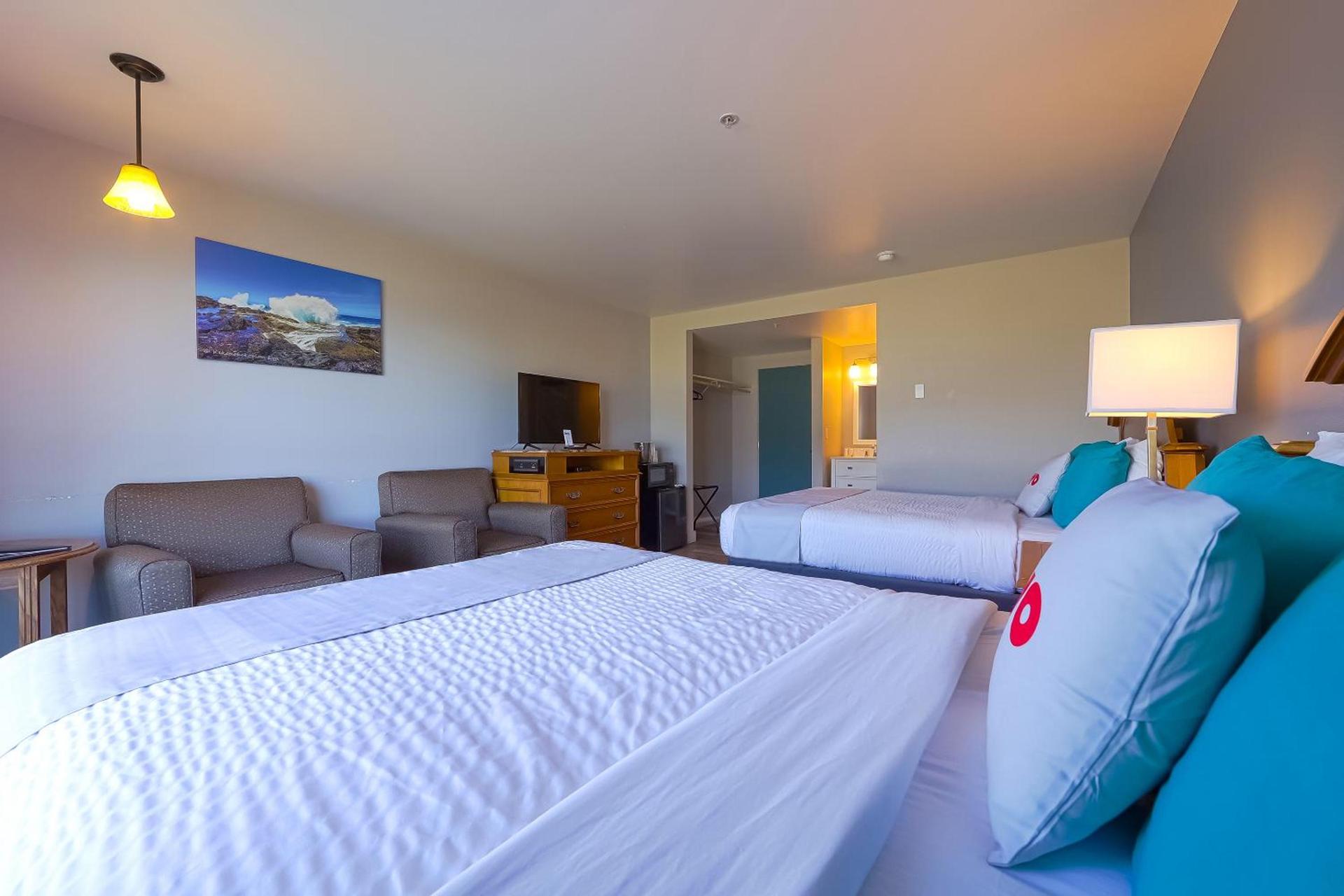 Waves Hotel NYE Beach - Newport OR photo 30