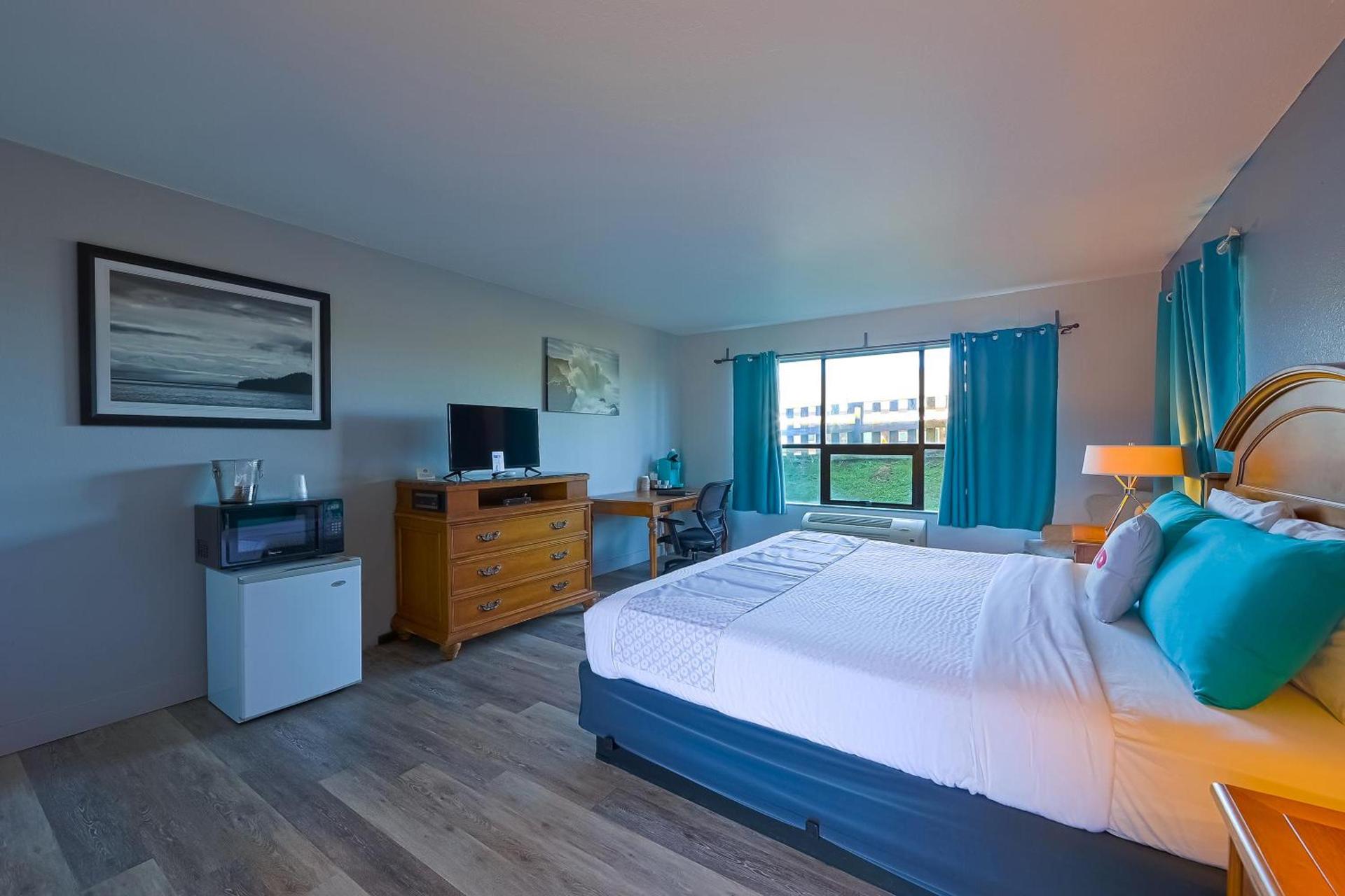 Waves Hotel NYE Beach - Newport OR photo 46