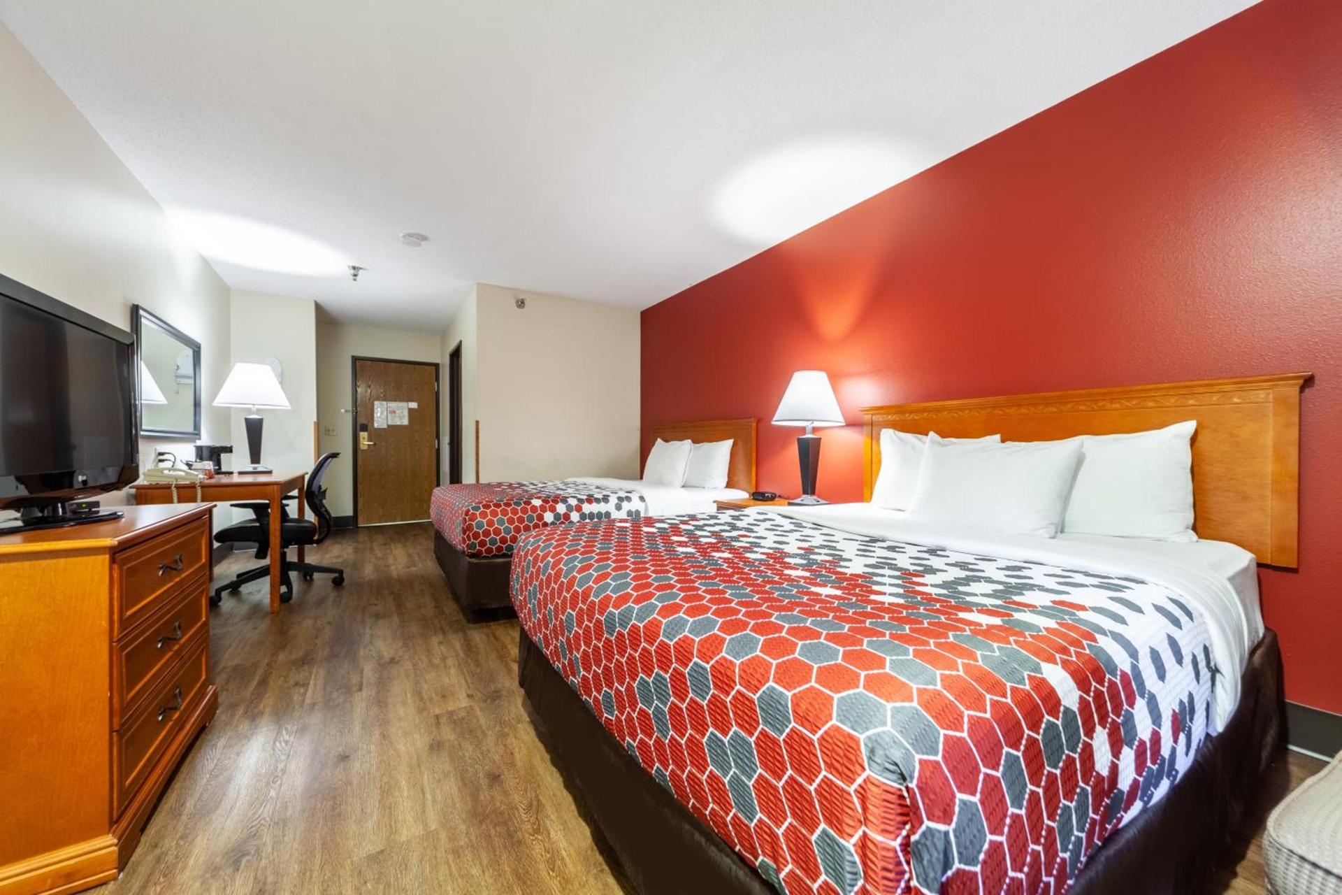 Econo Lodge Sioux Center photo 40