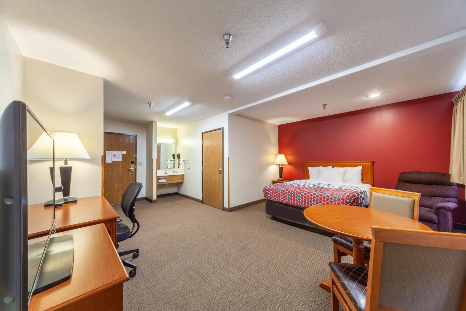 Econo Lodge Sioux Center photo 41