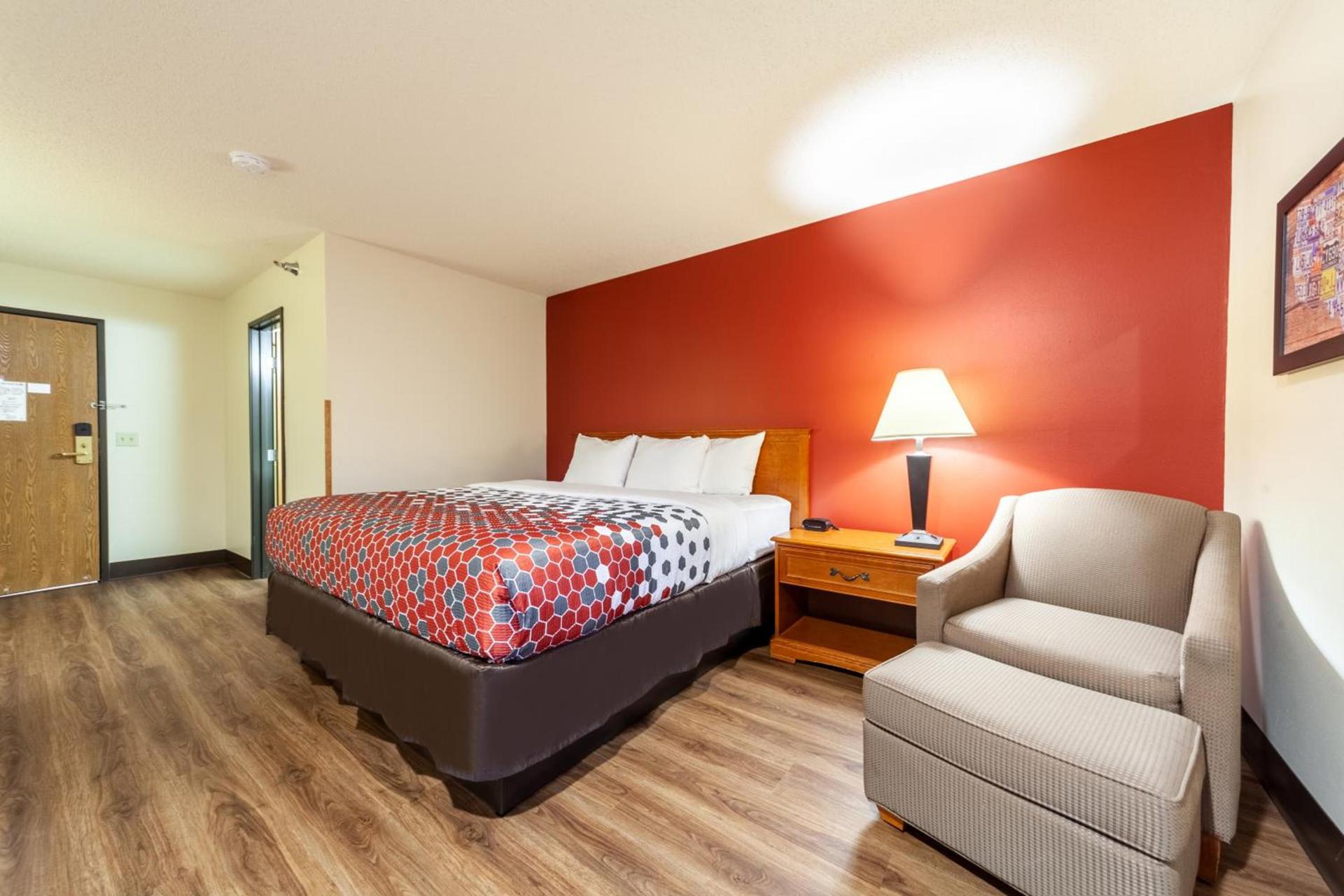 Econo Lodge Sioux Center photo 45