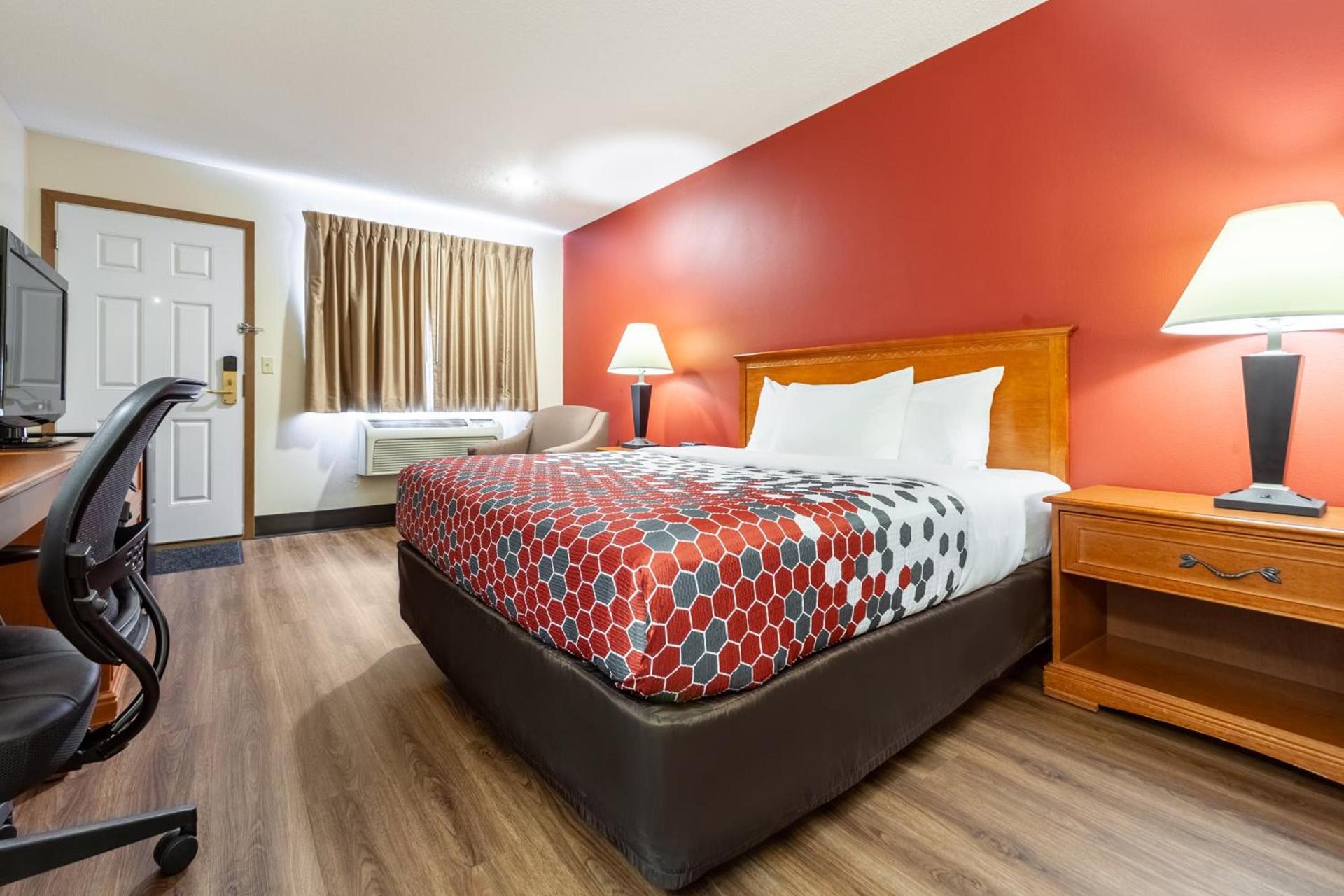 Econo Lodge Sioux Center photo 49