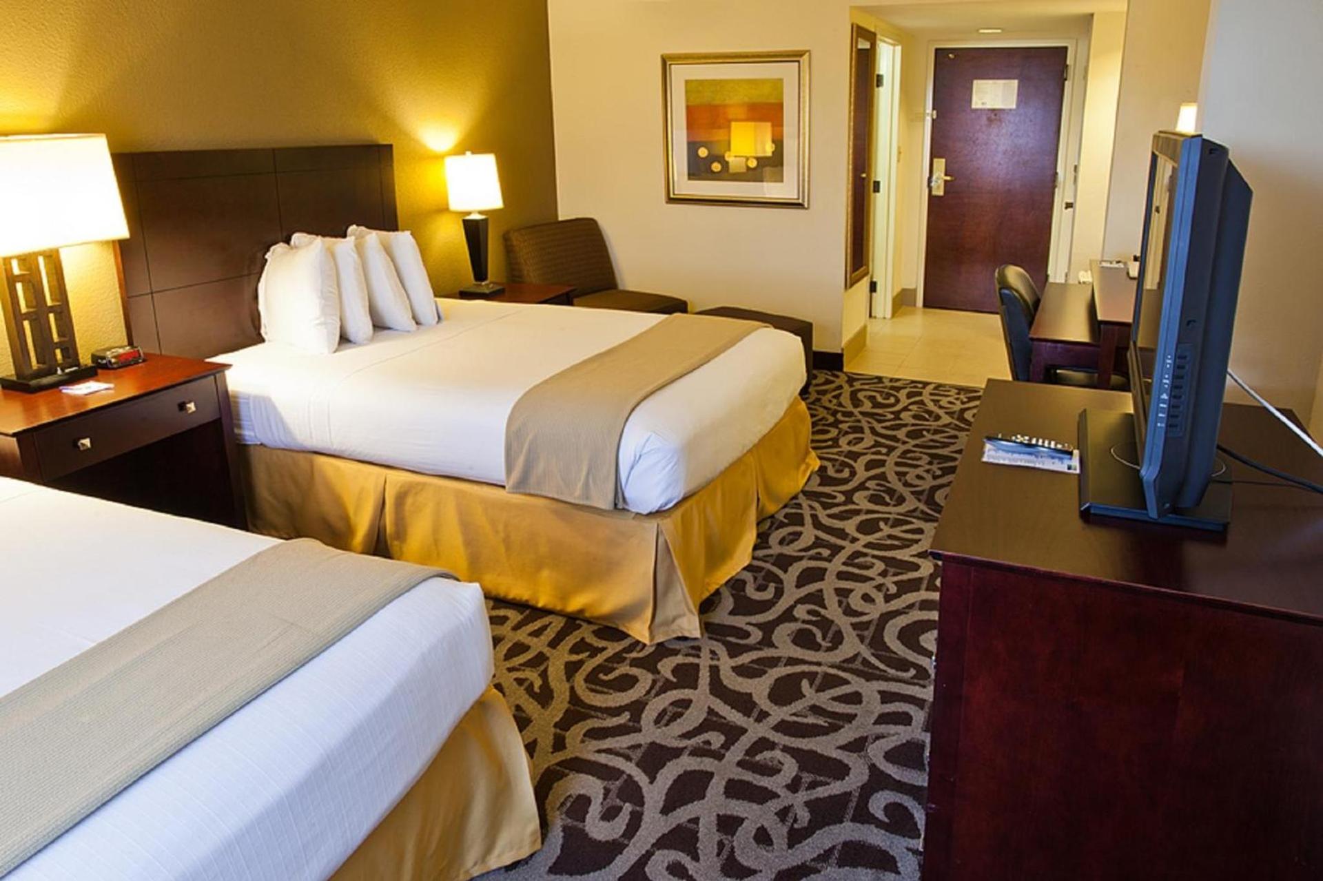 Garner Hotel Murfreesboro West by IHG photo 24