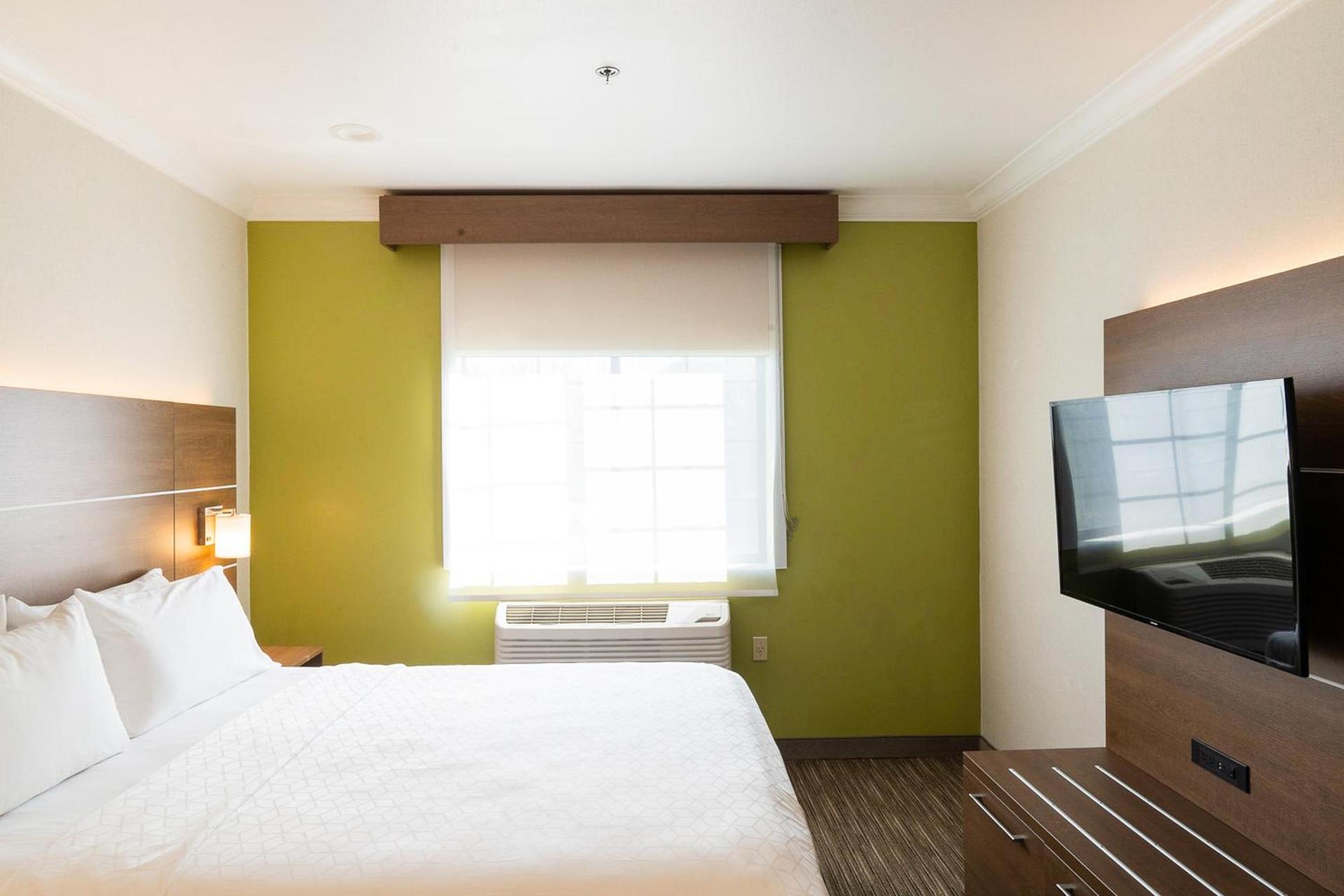 Holiday Inn Express Davis-University Area by IHG photo 37
