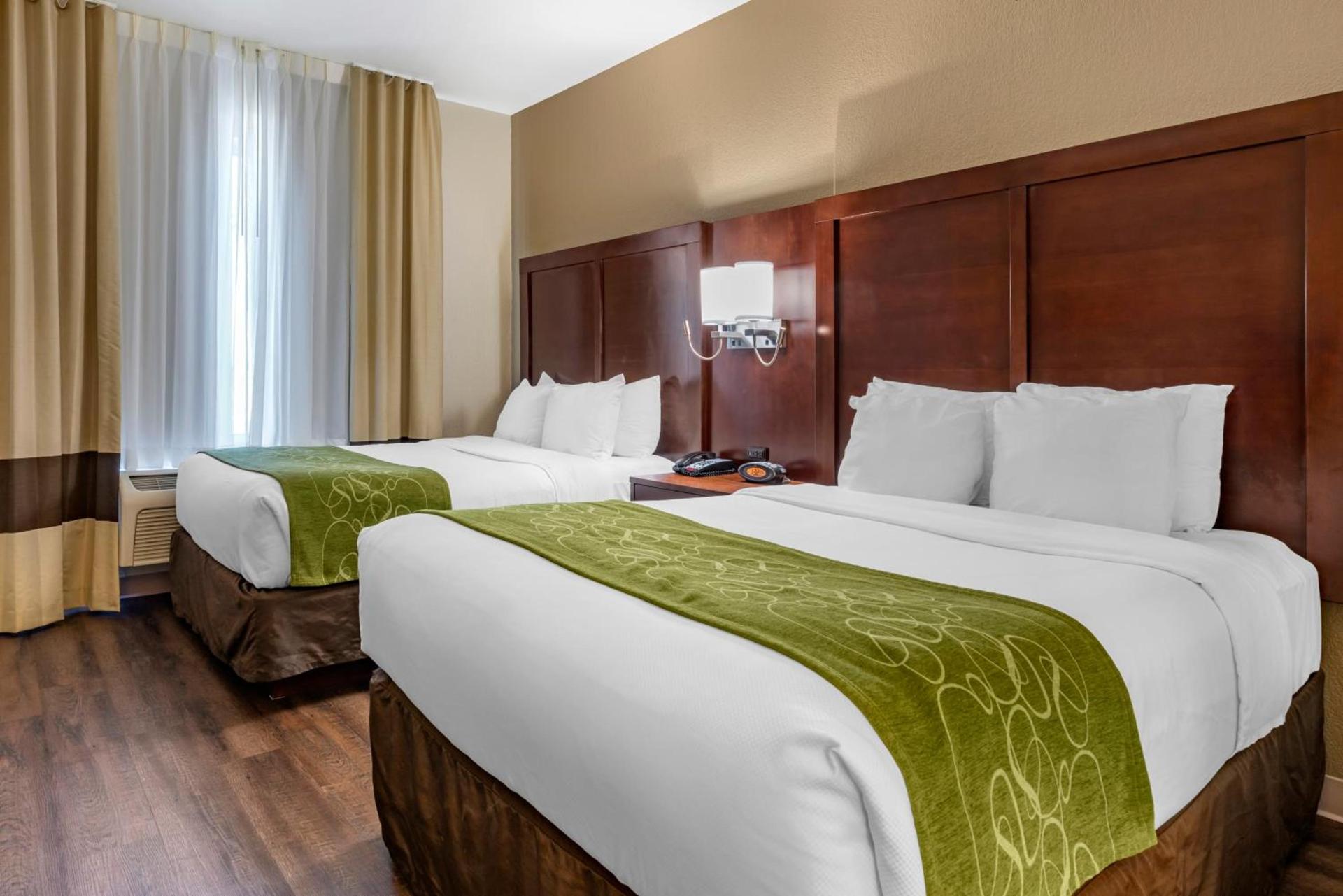 Comfort Suites Fernley photo 28