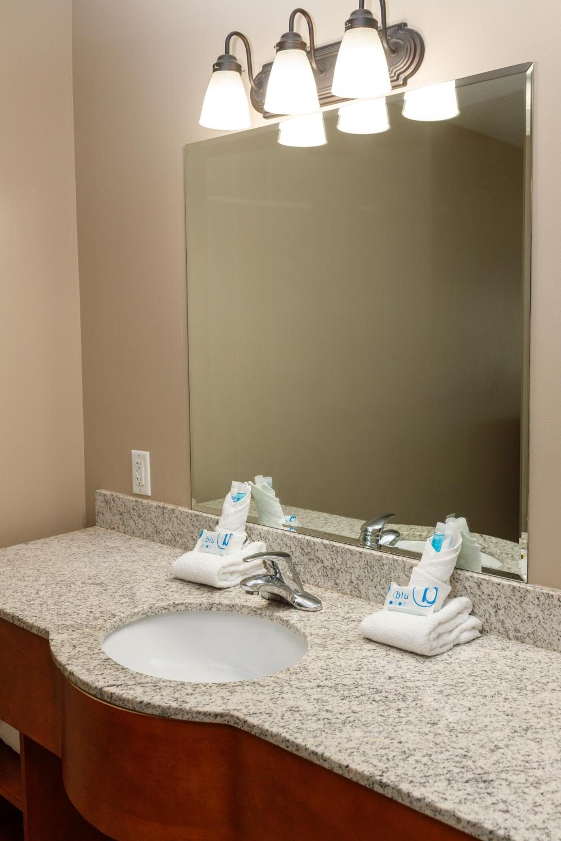 Admiral's Inn Resort photo 36