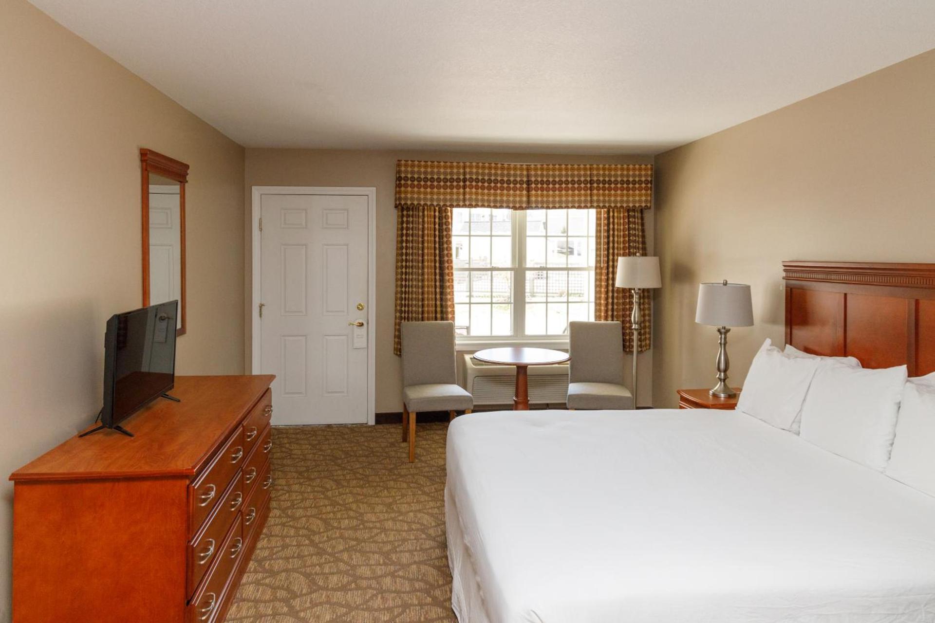 Admiral's Inn Resort photo 37