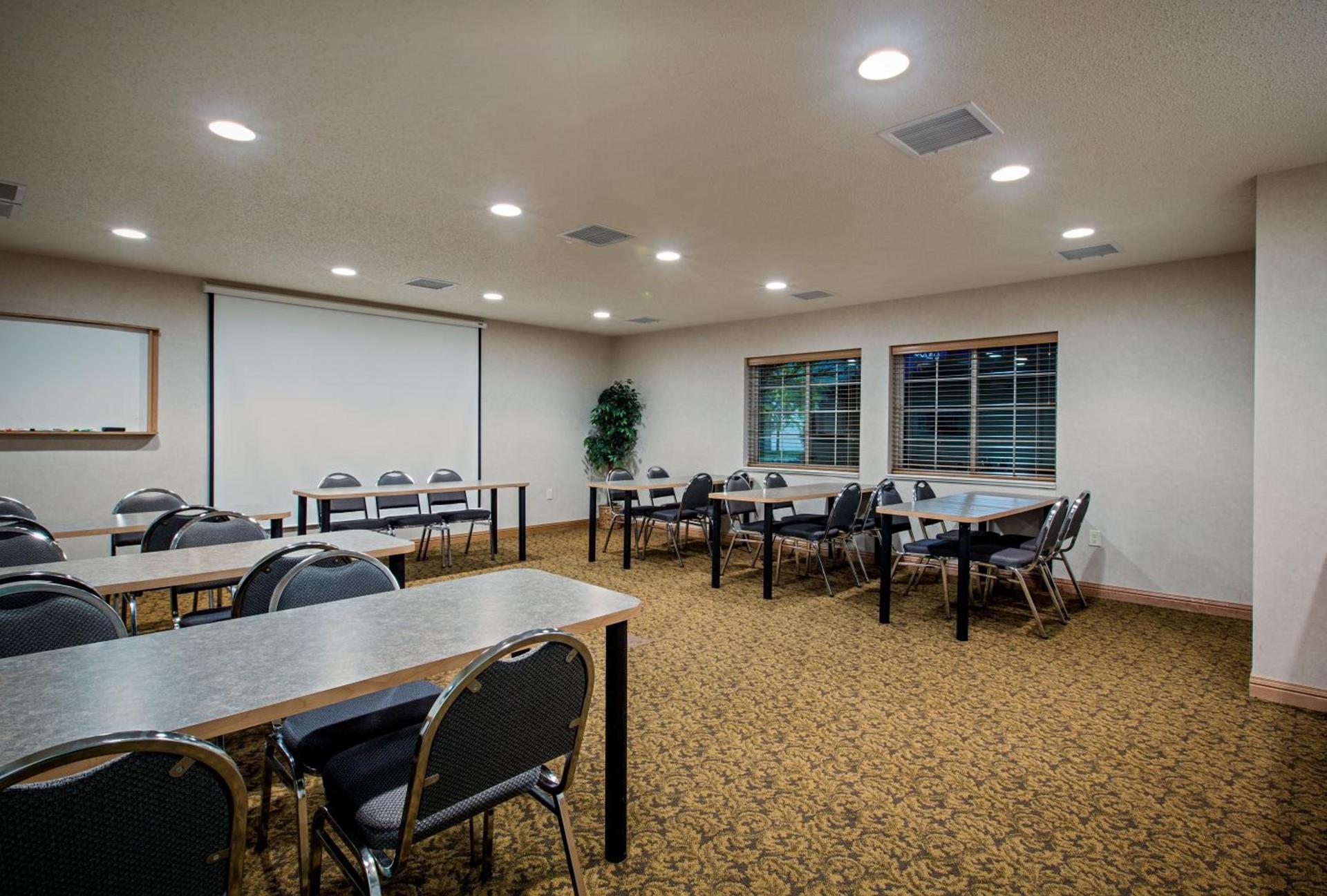 Candlewood Suites Appleton by IHG photo 49