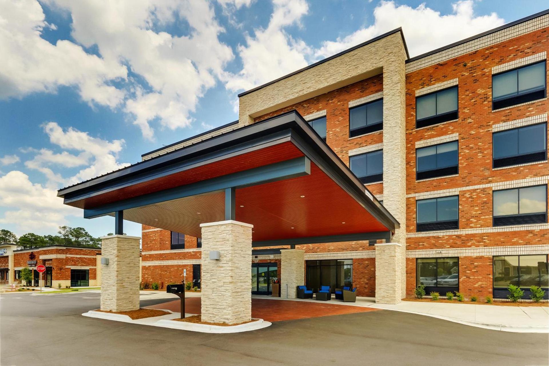 Holiday Inn Express - Wilmington - Porters Neck by IHG photo 17