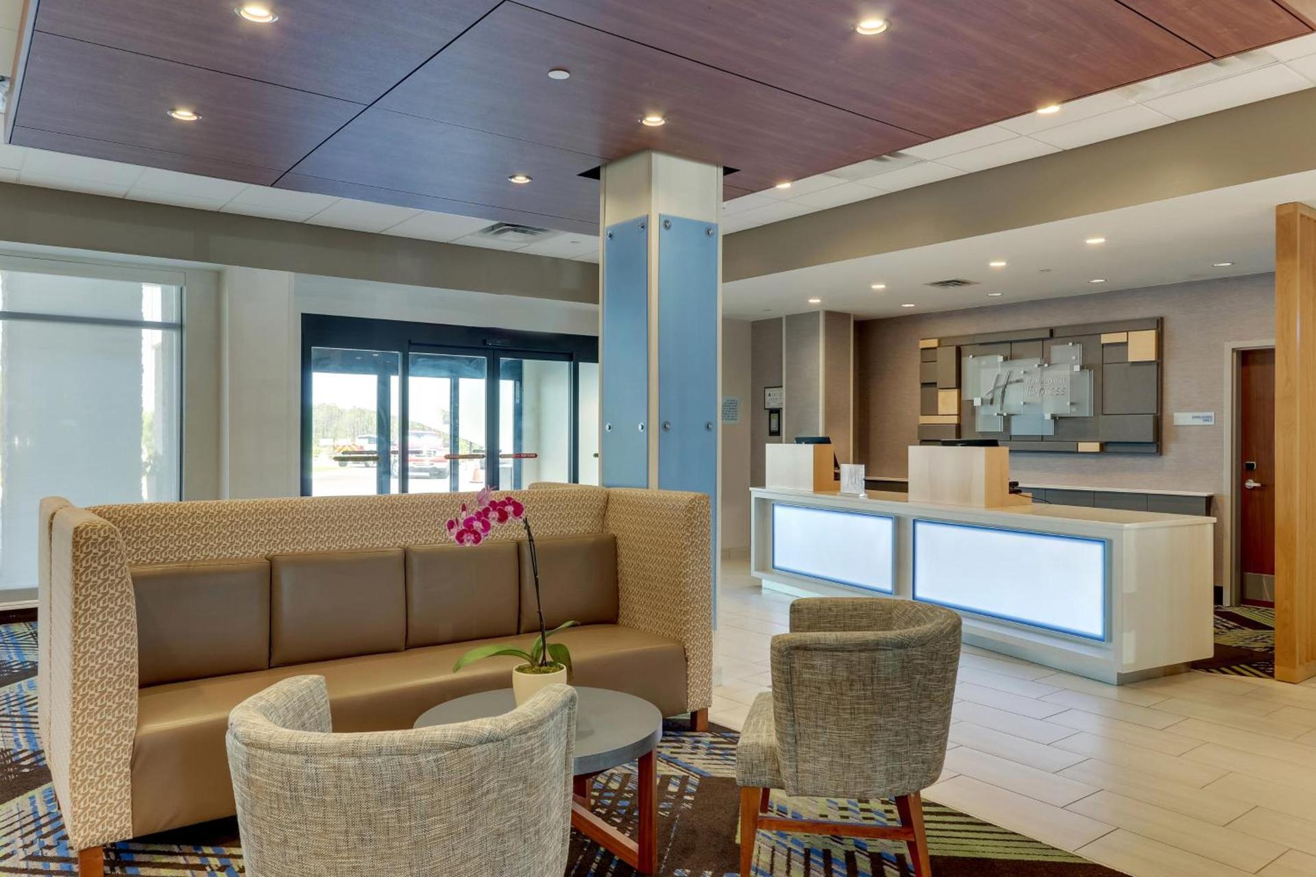 Holiday Inn Express - Wilmington - Porters Neck by IHG photo 26