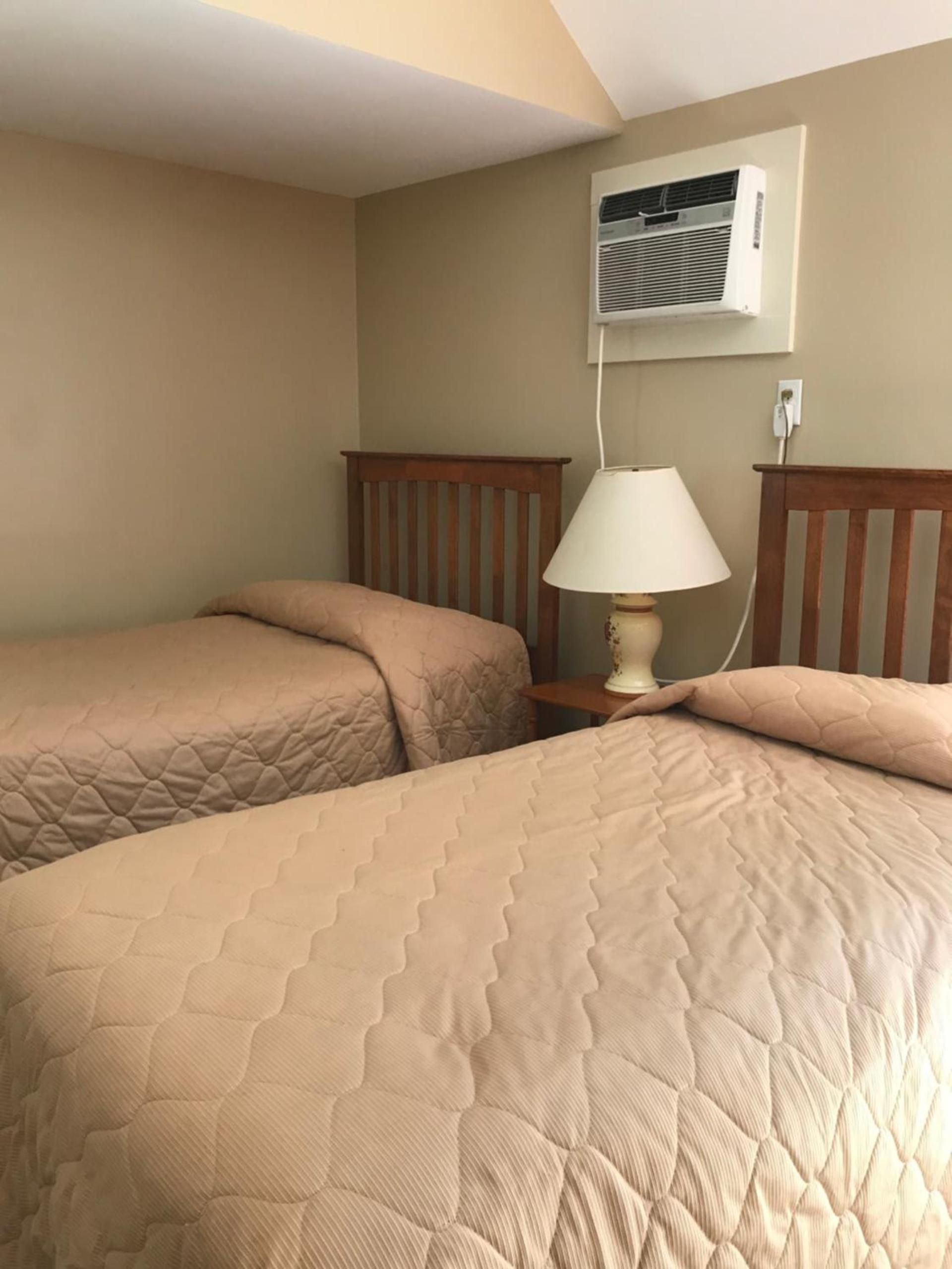 Kennebunk Gallery Motel and Cottages photo 19