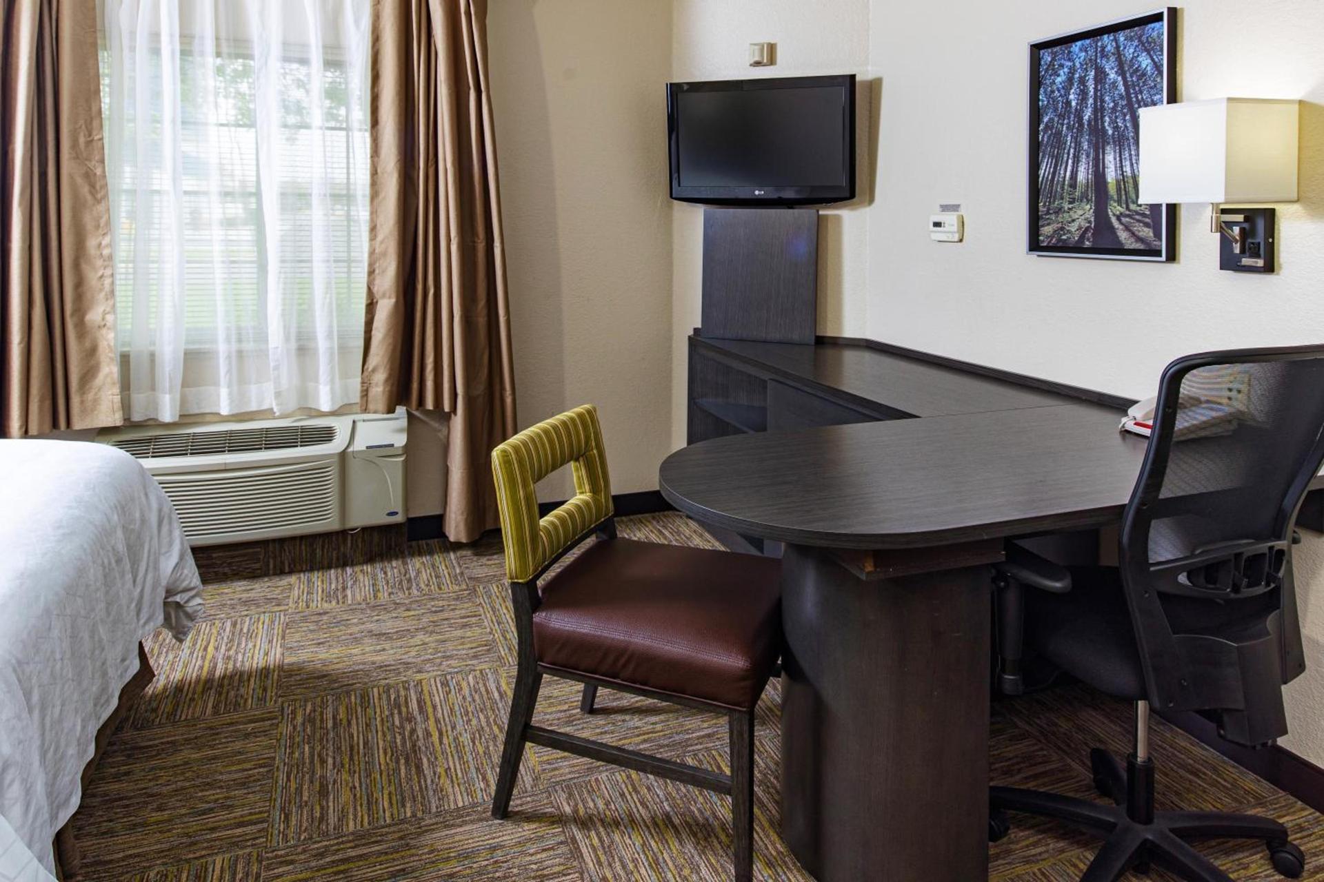Candlewood Suites Appleton by IHG photo 5