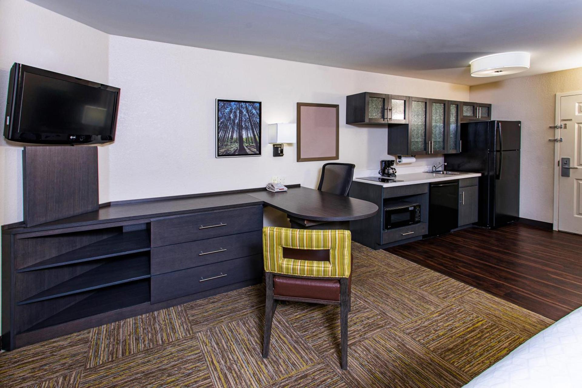 Candlewood Suites Appleton by IHG photo 11