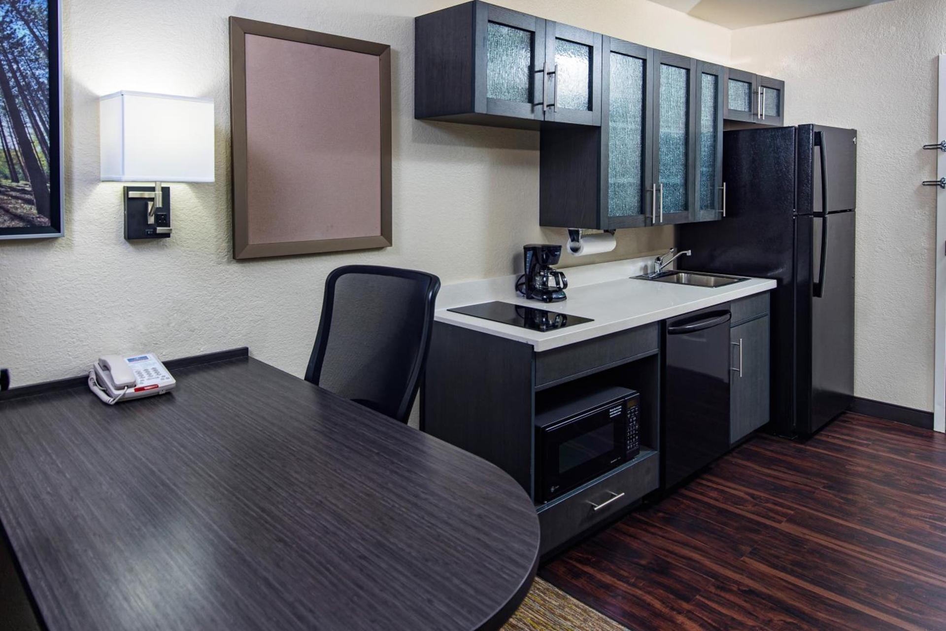 Candlewood Suites Appleton by IHG photo 9