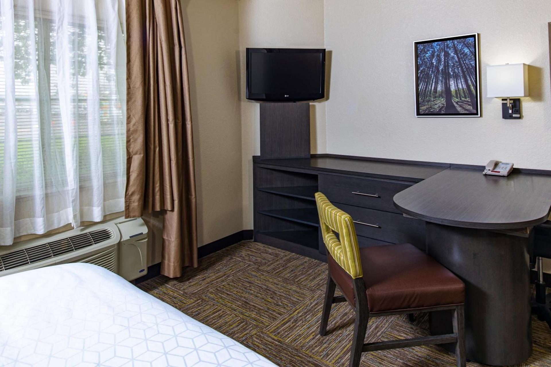 Candlewood Suites Appleton by IHG photo 8