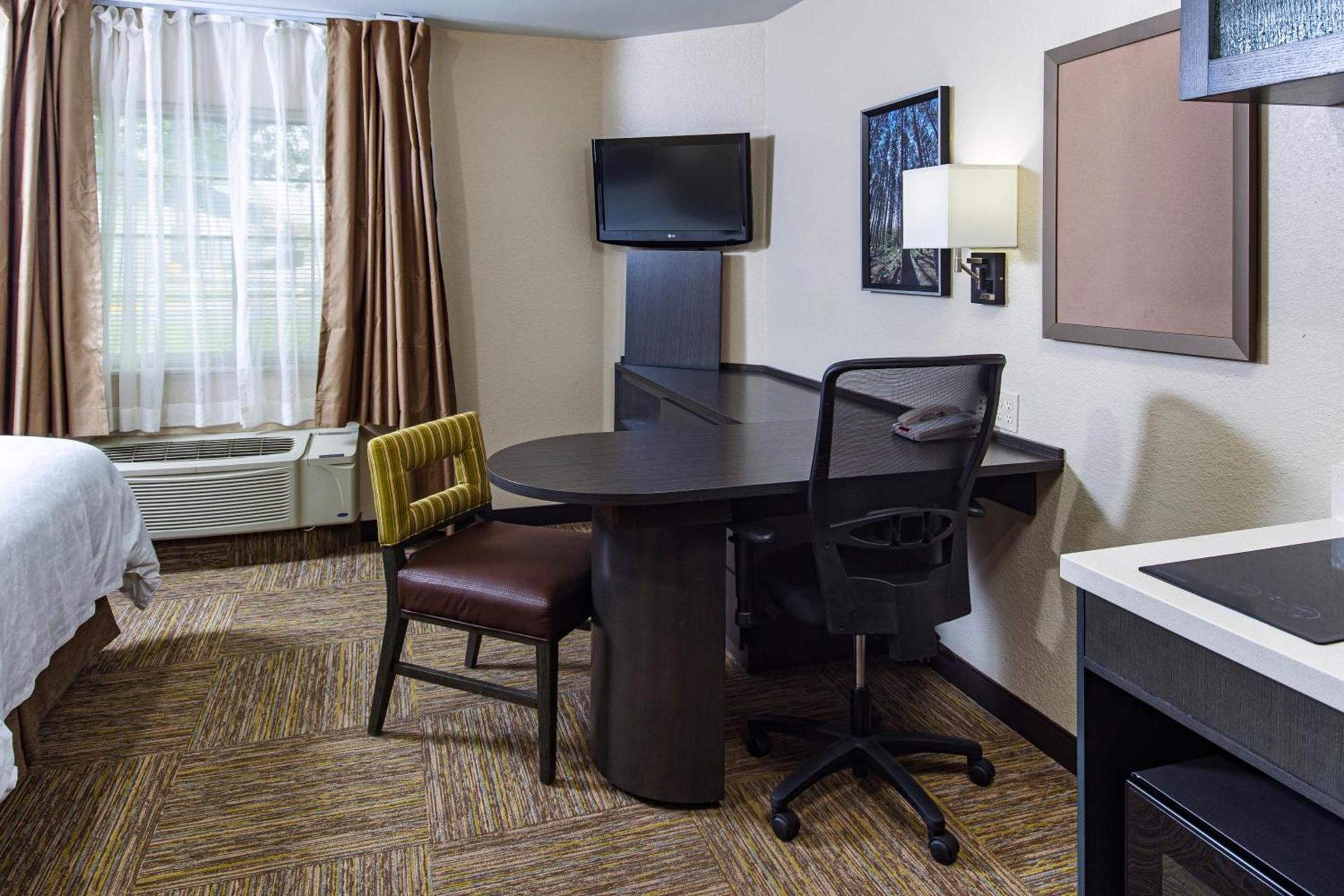 Candlewood Suites Appleton by IHG photo 6