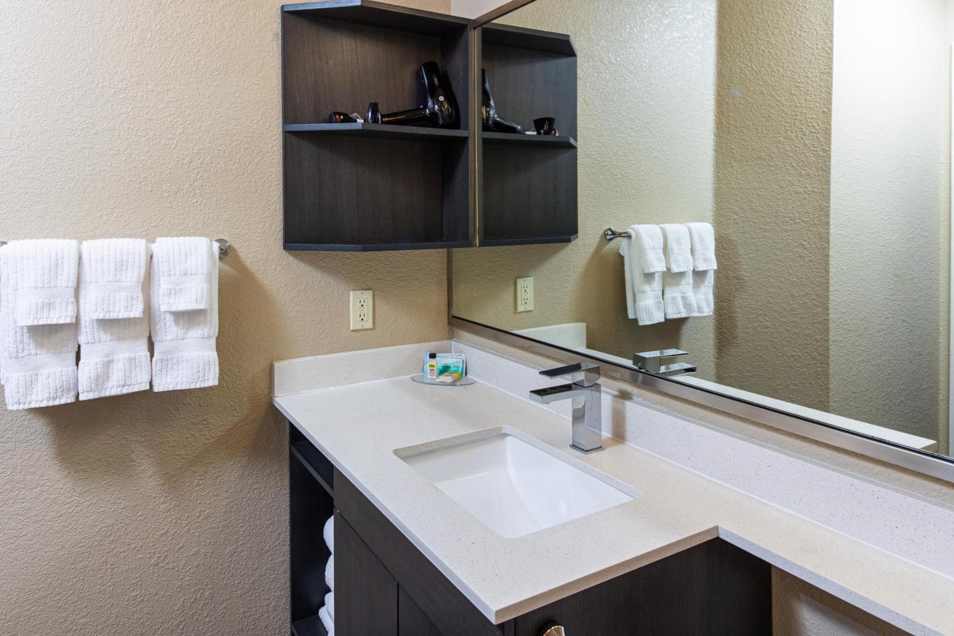 Candlewood Suites Appleton by IHG photo 10