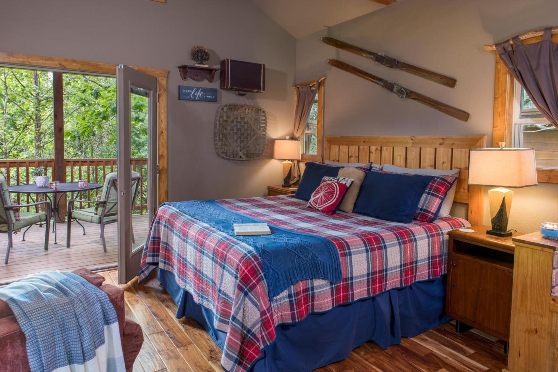 Eureka Sunset Cabins photo 44
