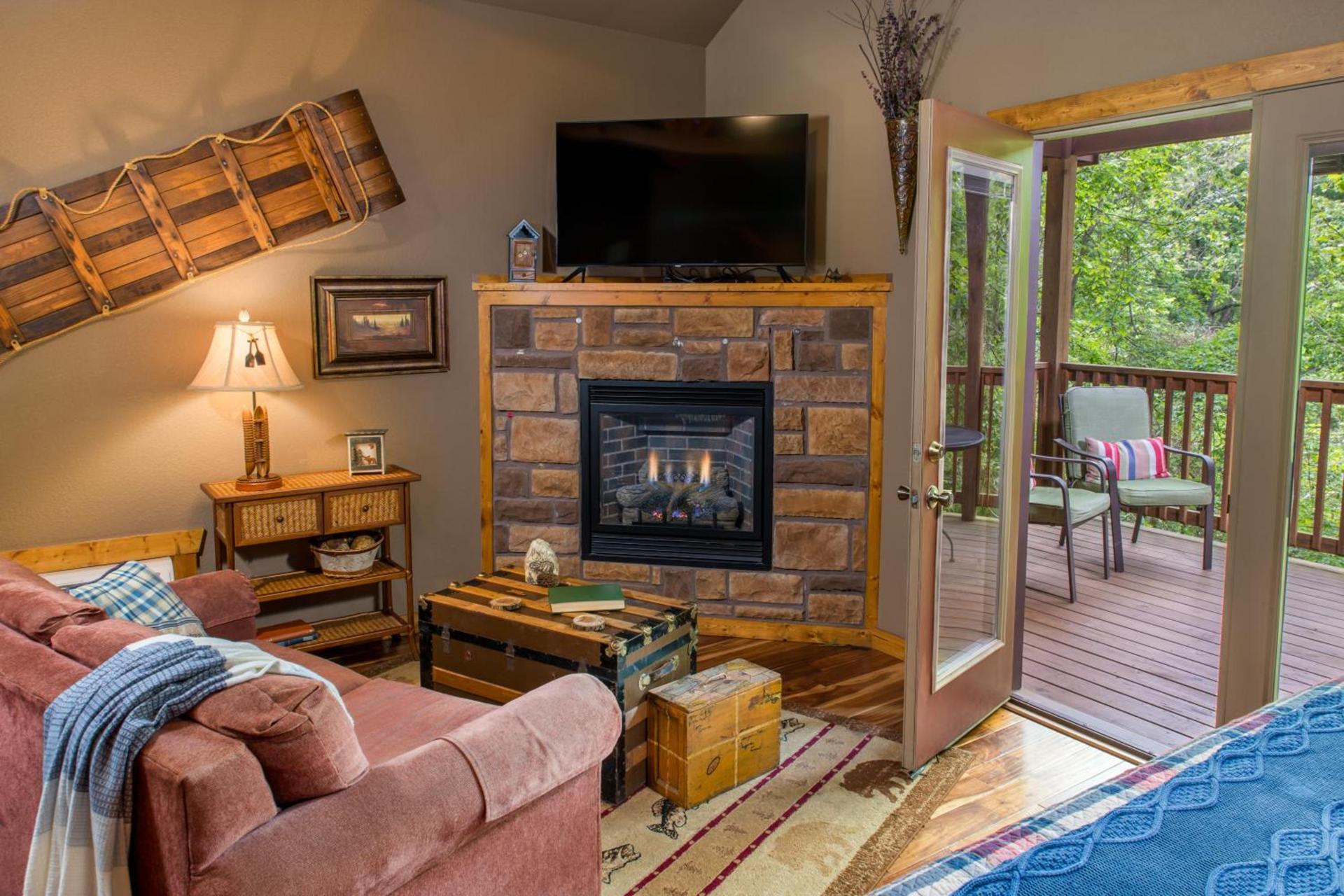 Eureka Sunset Cabins photo 11